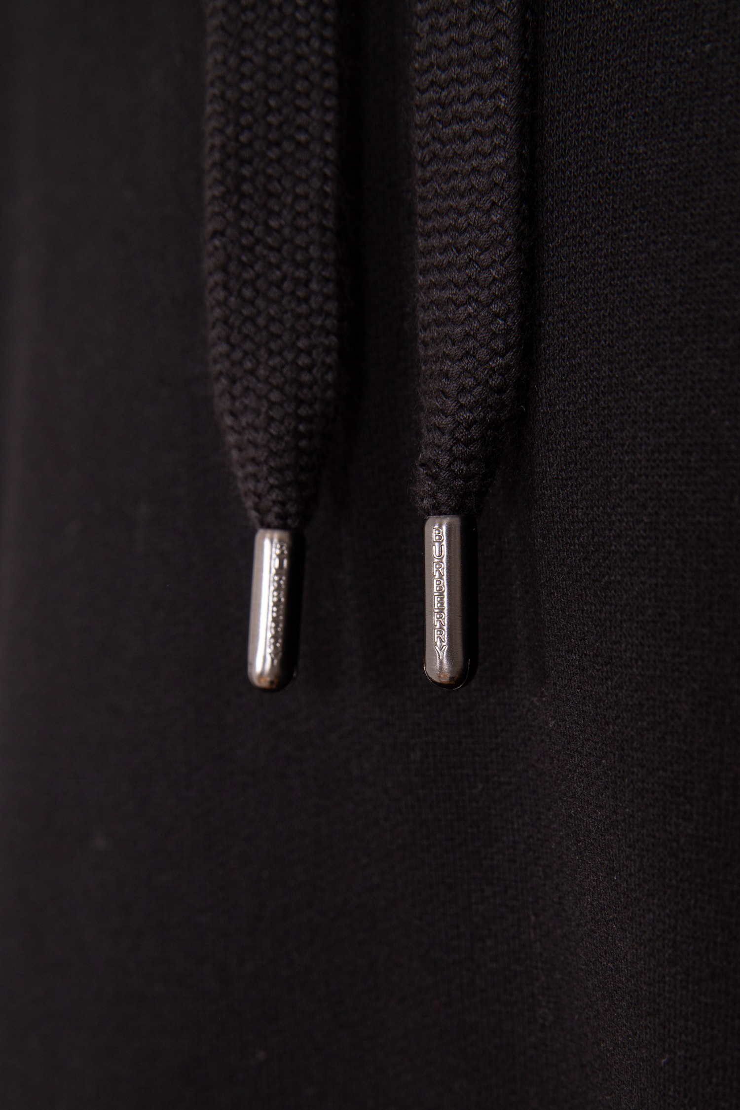Burberry Hoodie mit Karopanel in Schwarz
