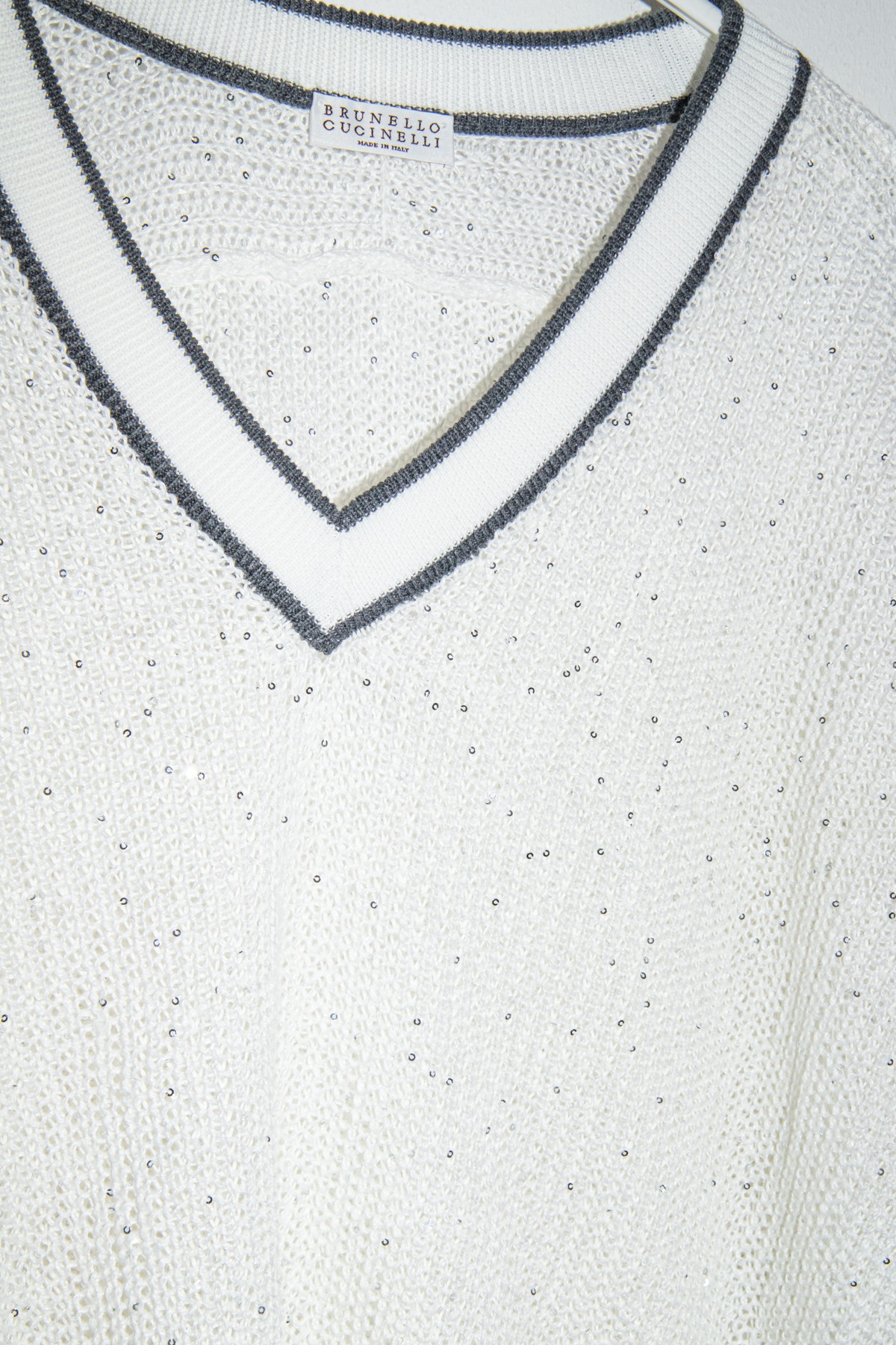 Brunello Cucinelli Pullover mit Pailletten in Weiß und Grau