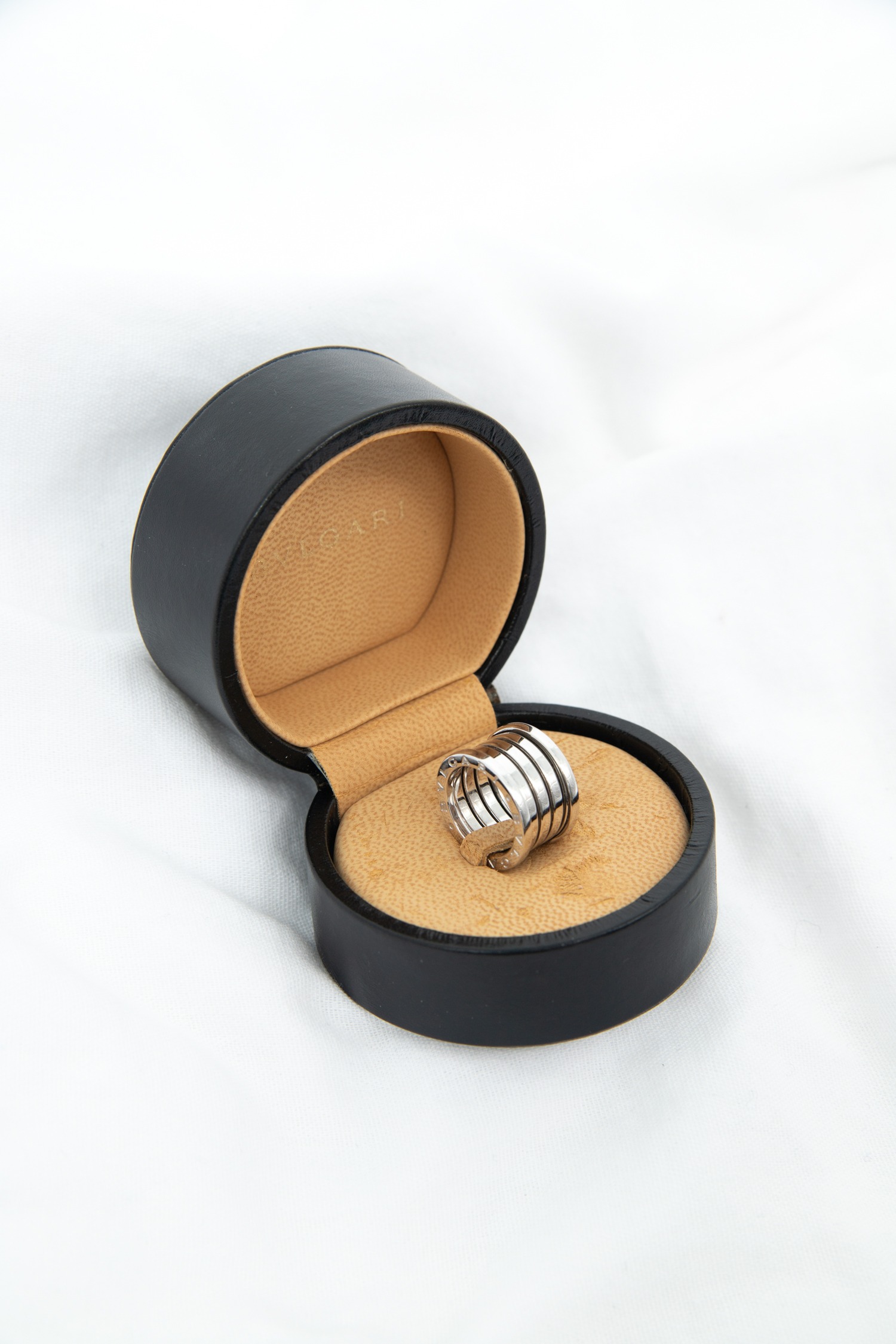 Bvlgari "B.zero1" 4-Band-Ring aus 18 Karat Weißgold