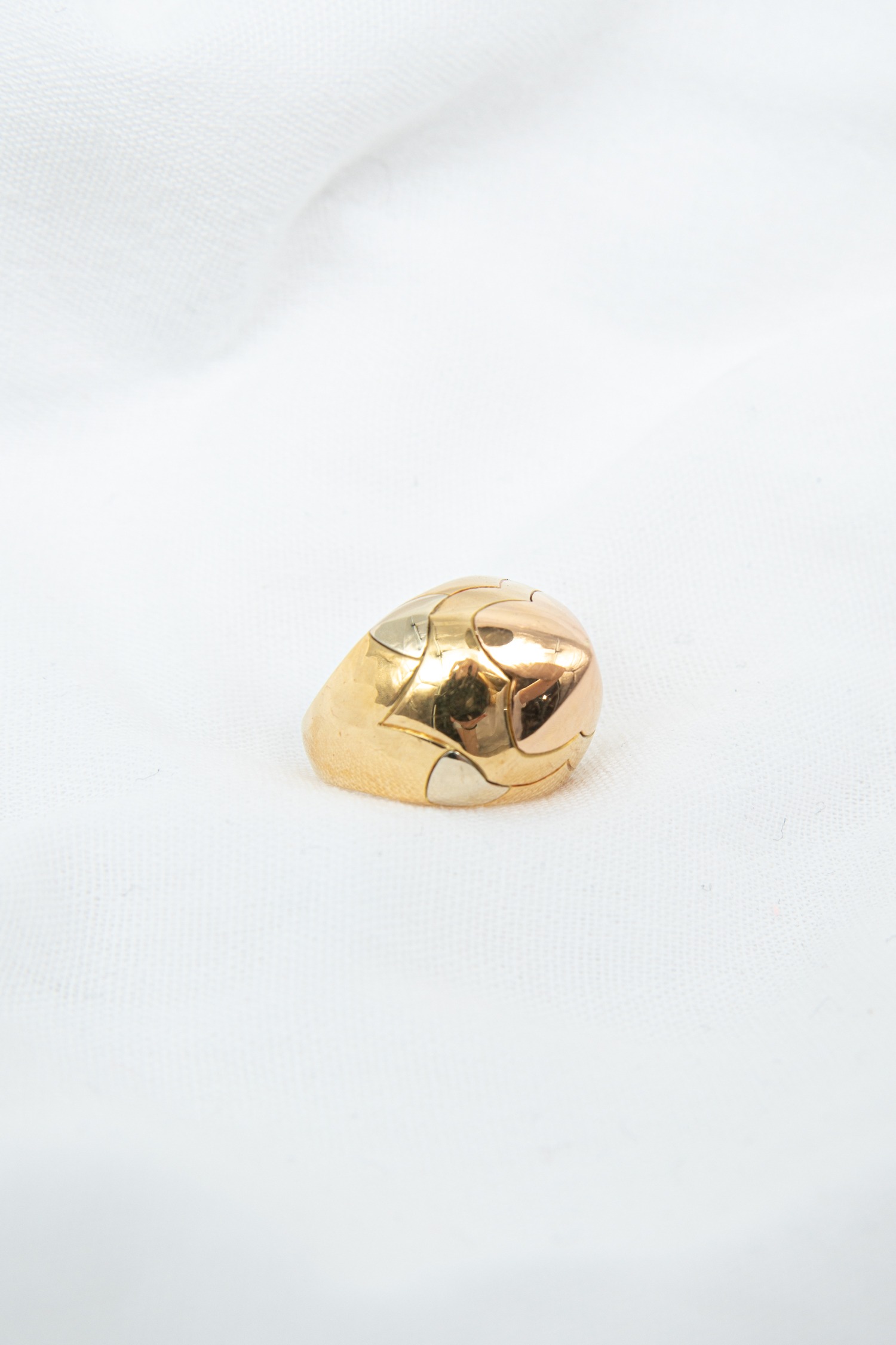 Bvlgari "Pyramid" Ring 750 Karat Gold