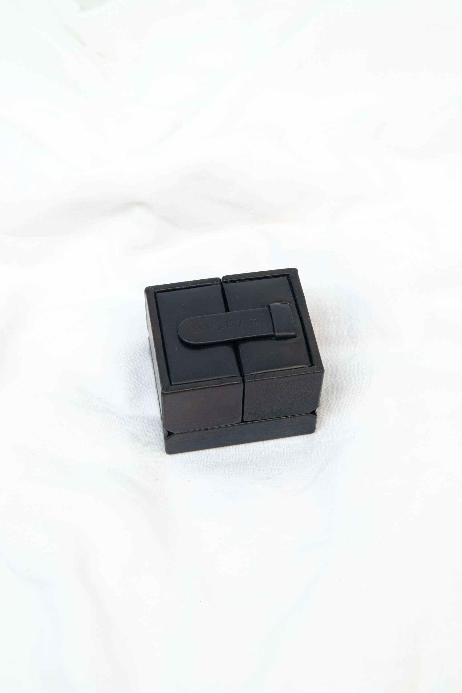 Bvlgari "Pyramid" Ring 750 Karat Gold