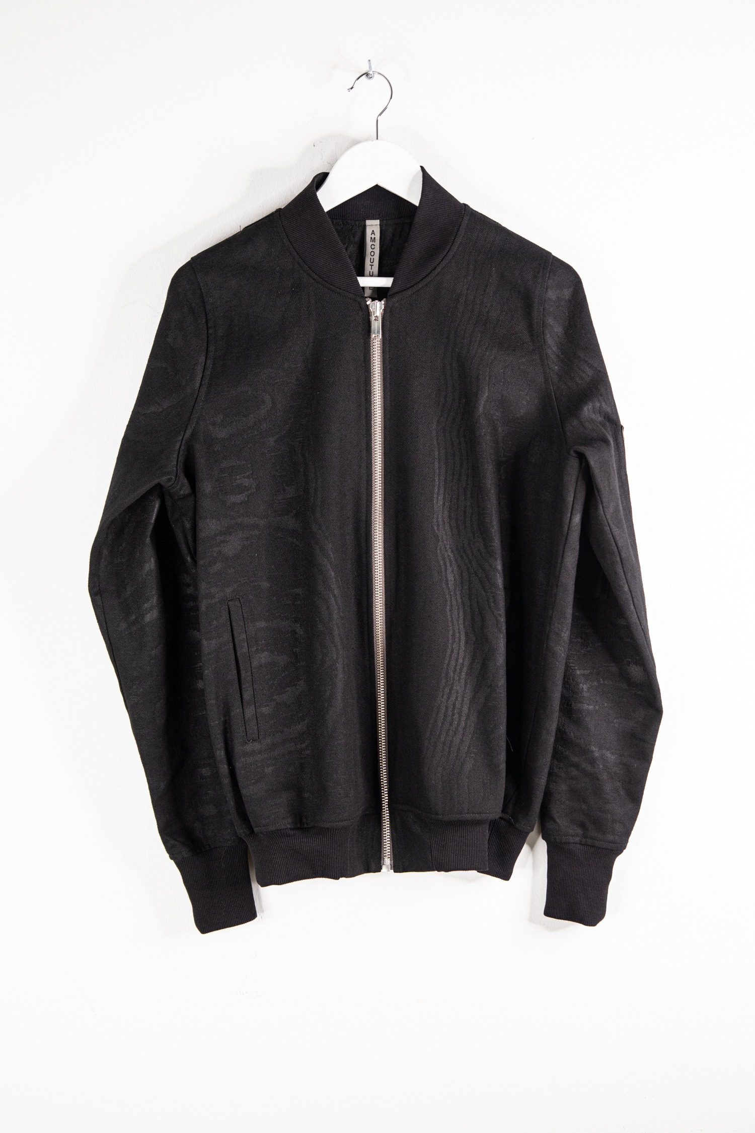 Thumbnail of http://AM%20Couture%20Bomberjacke%20mit%20dezentem%20Zebramuster%20in%20Schwarz