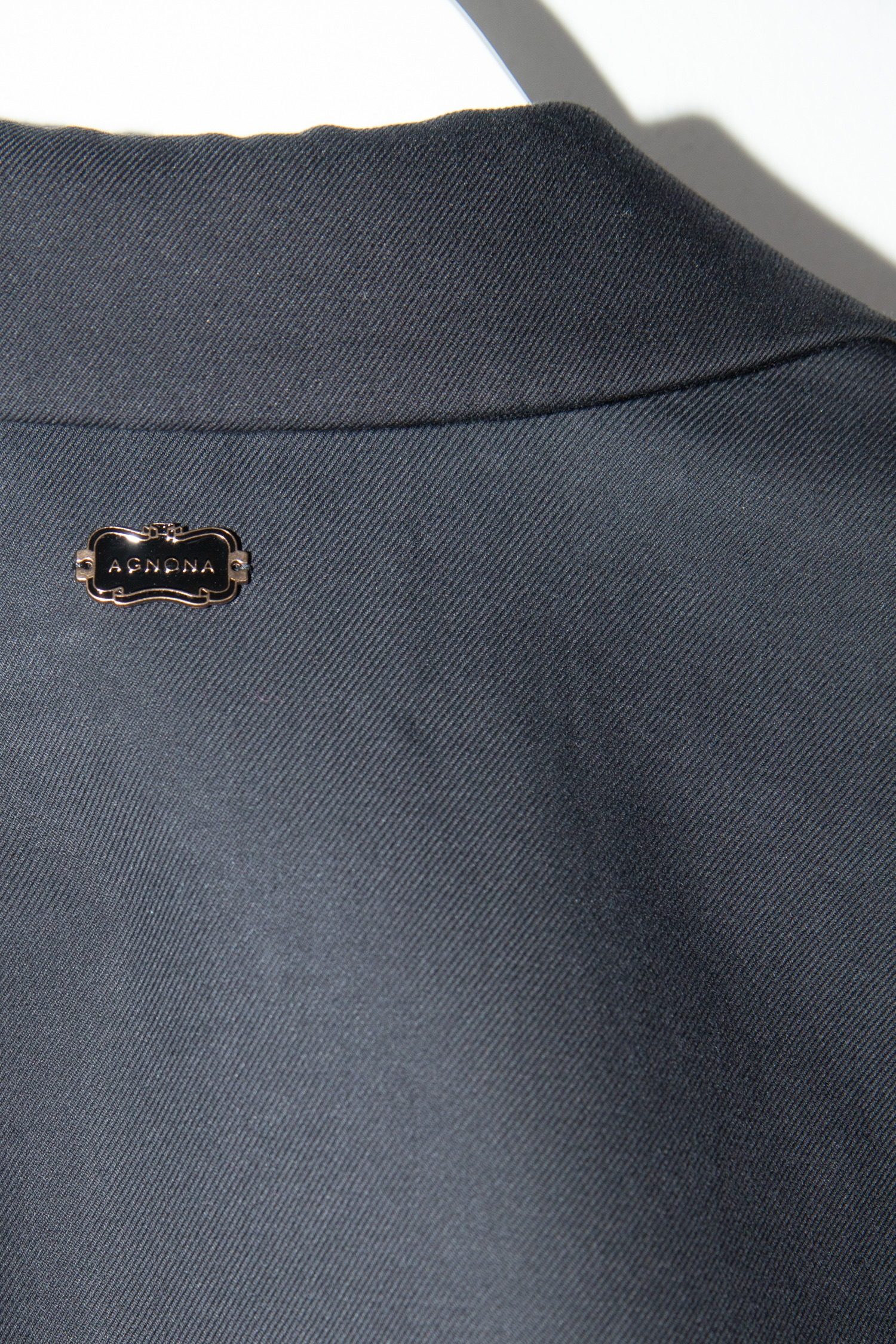 Thumbnail of http://Agnona%20Jacke%20in%20Dunkelblau%20und%20Schwarz