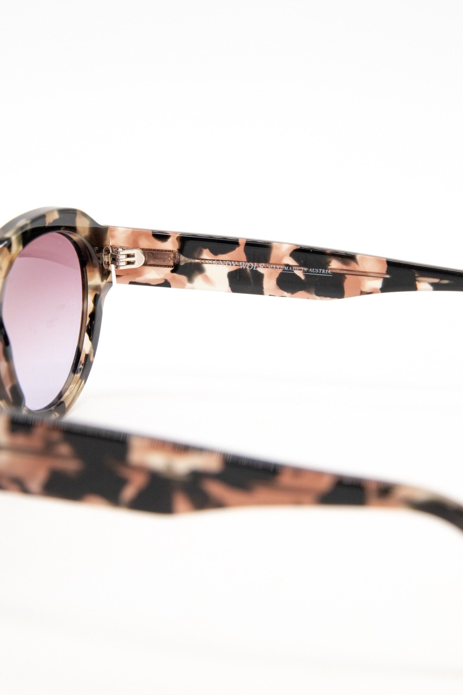 Thumbnail of http://Andy%20Wolf%20„Lupin“%20Sonnenbrille%20in%20Braun%20und%20Schwarz