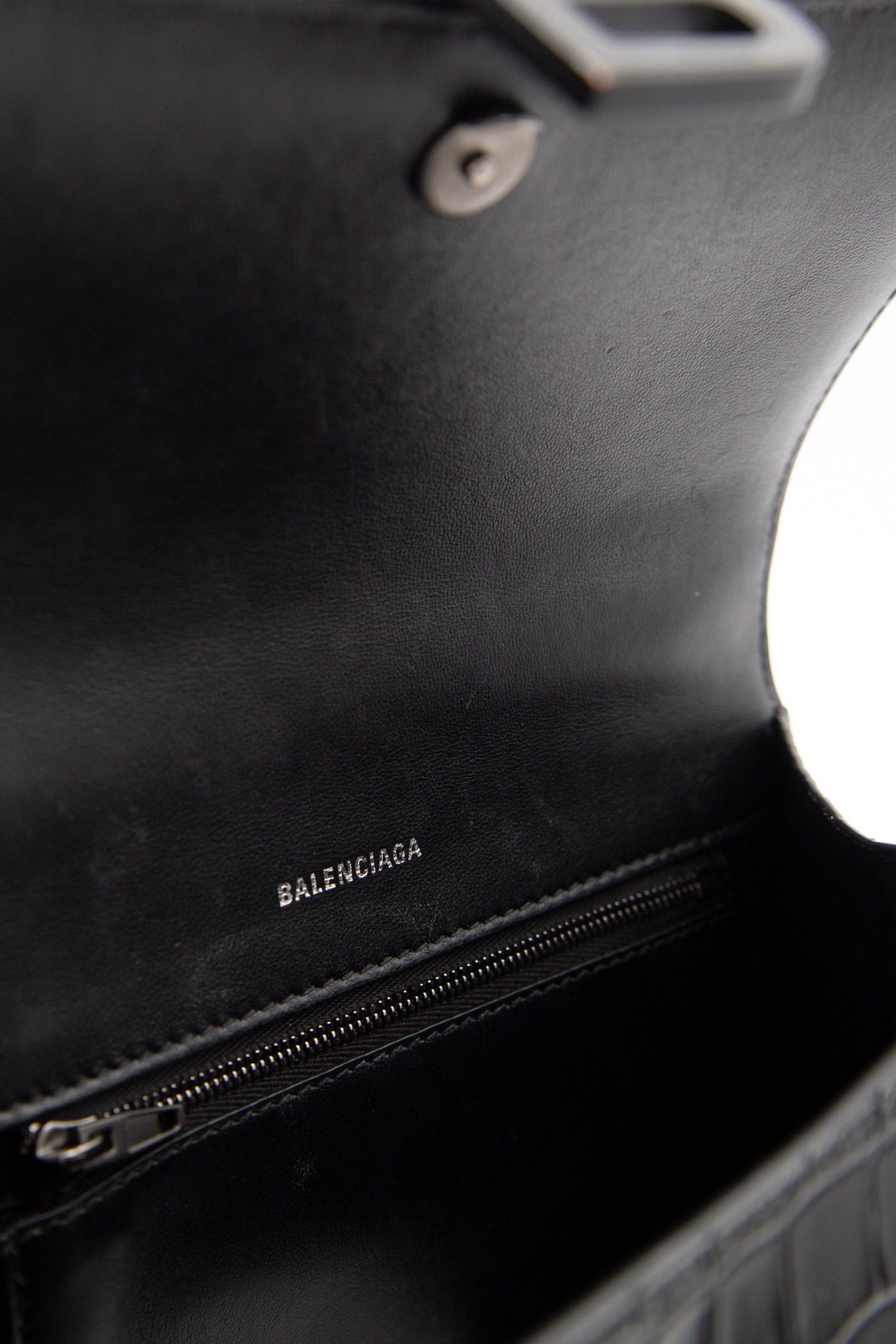 Thumbnail of http://Balenciaga%20Hourglass%20Small%20Umhängetasche%20aus%20Leder