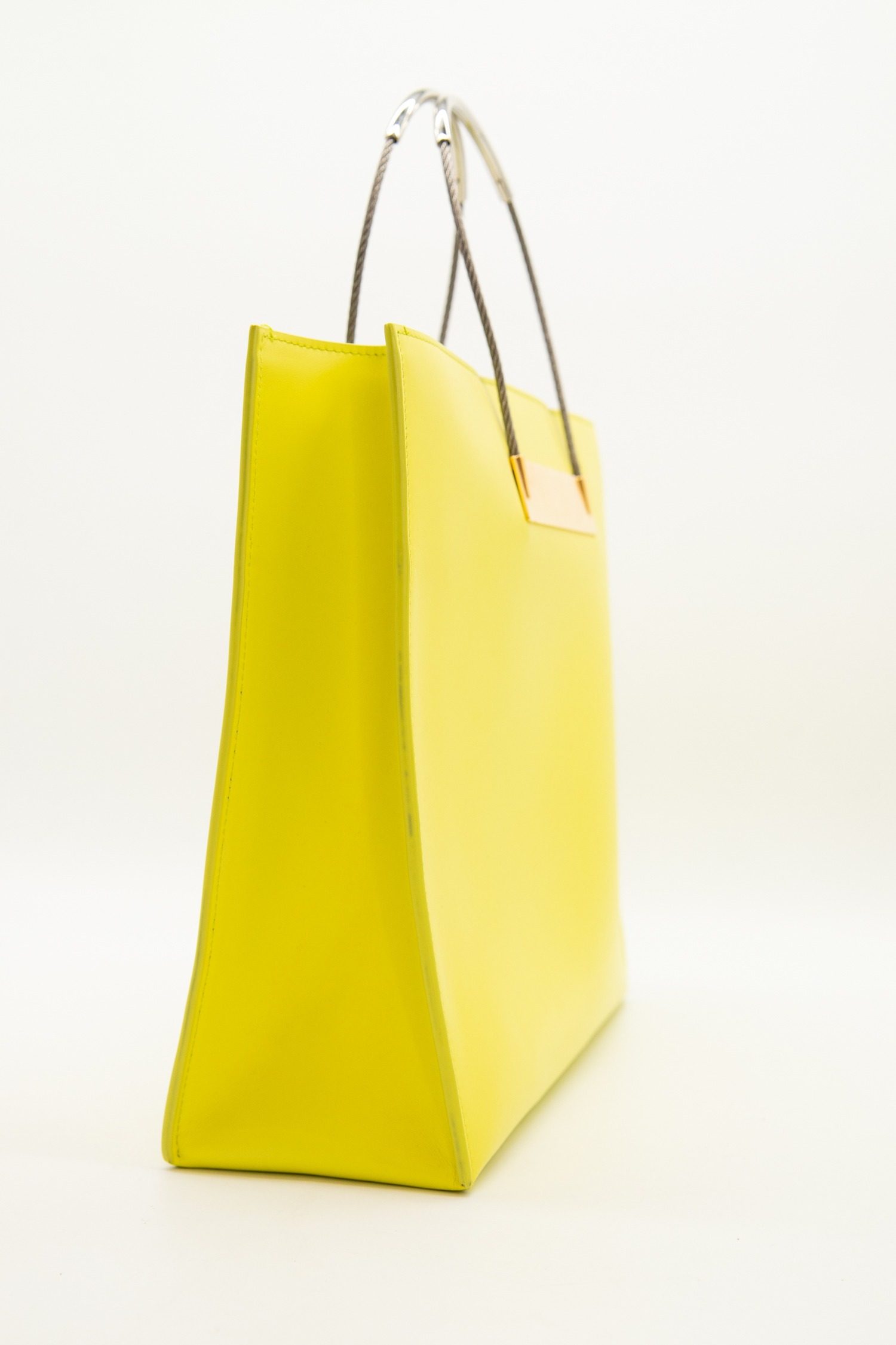 Thumbnail of http://Balenciaga%20Cable%20Shopper%20Small%20in%20Gelb