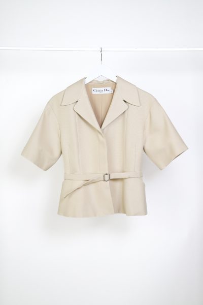 Christian Dior kurzarm Bluse mit Gürtel in Beige