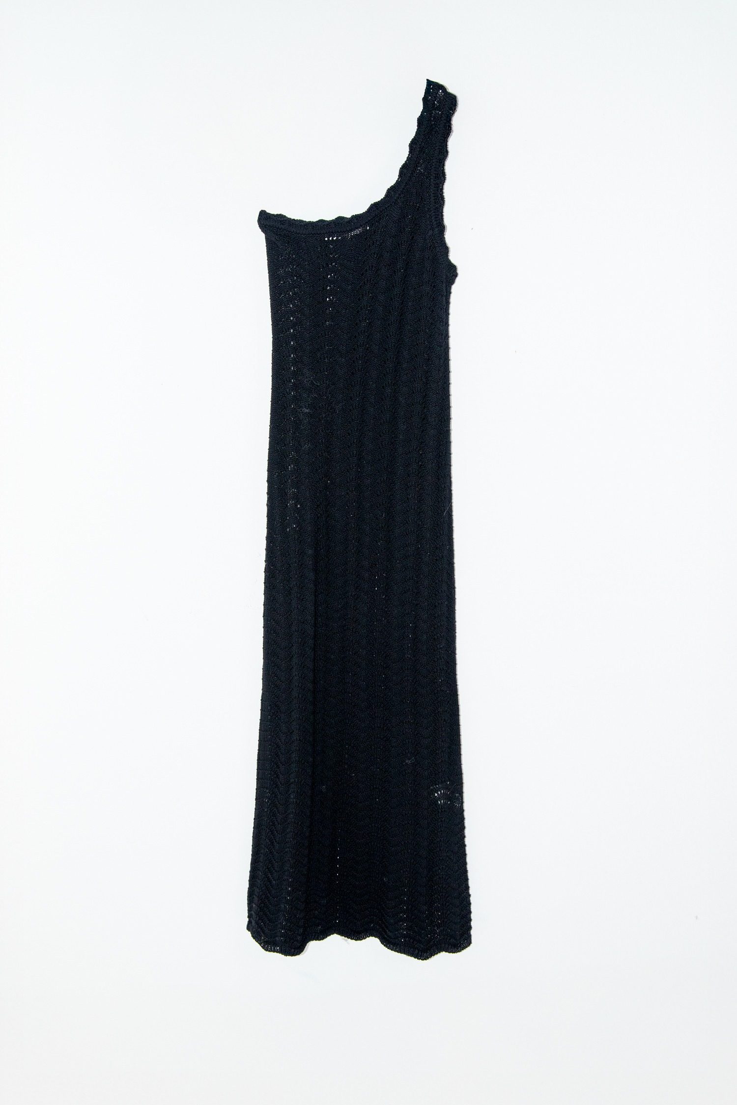 Thumbnail of http://By%20Aylin%20Koenig%20Adeline%20One-Shoulder-Strickkleid%20in%20Schwarz