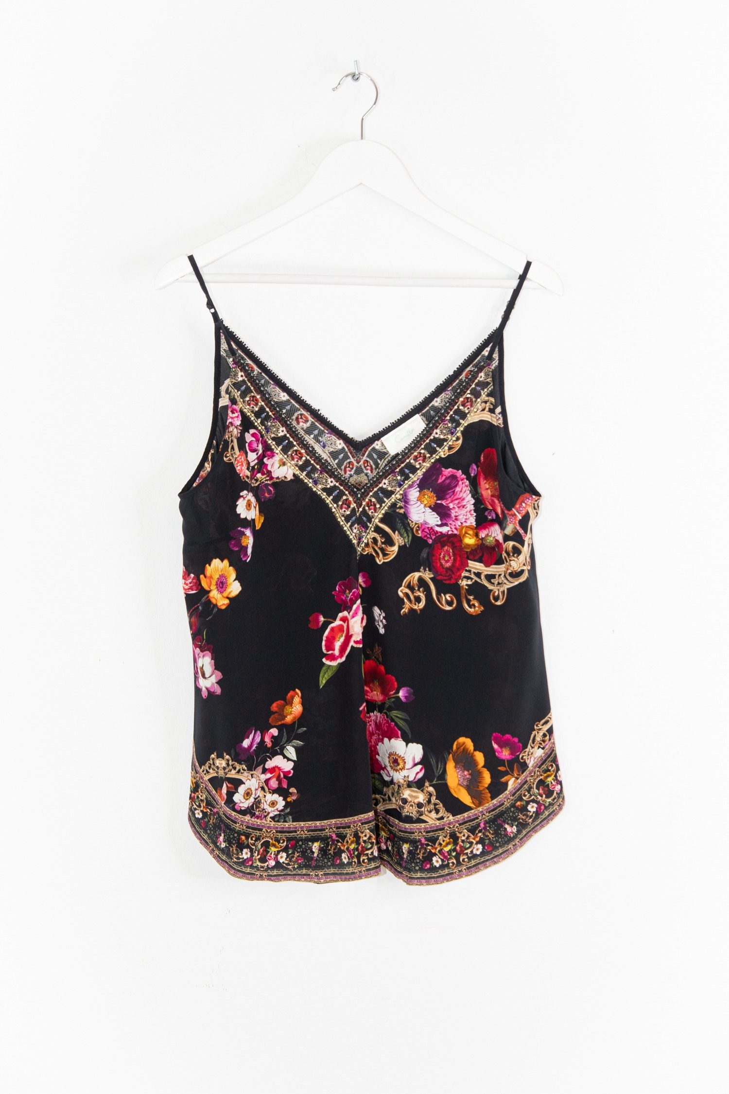 Thumbnail of http://Camilla%20V%20Neck%20Cami%20Mirror%20Mirror%20Top%20in%20Schwarz