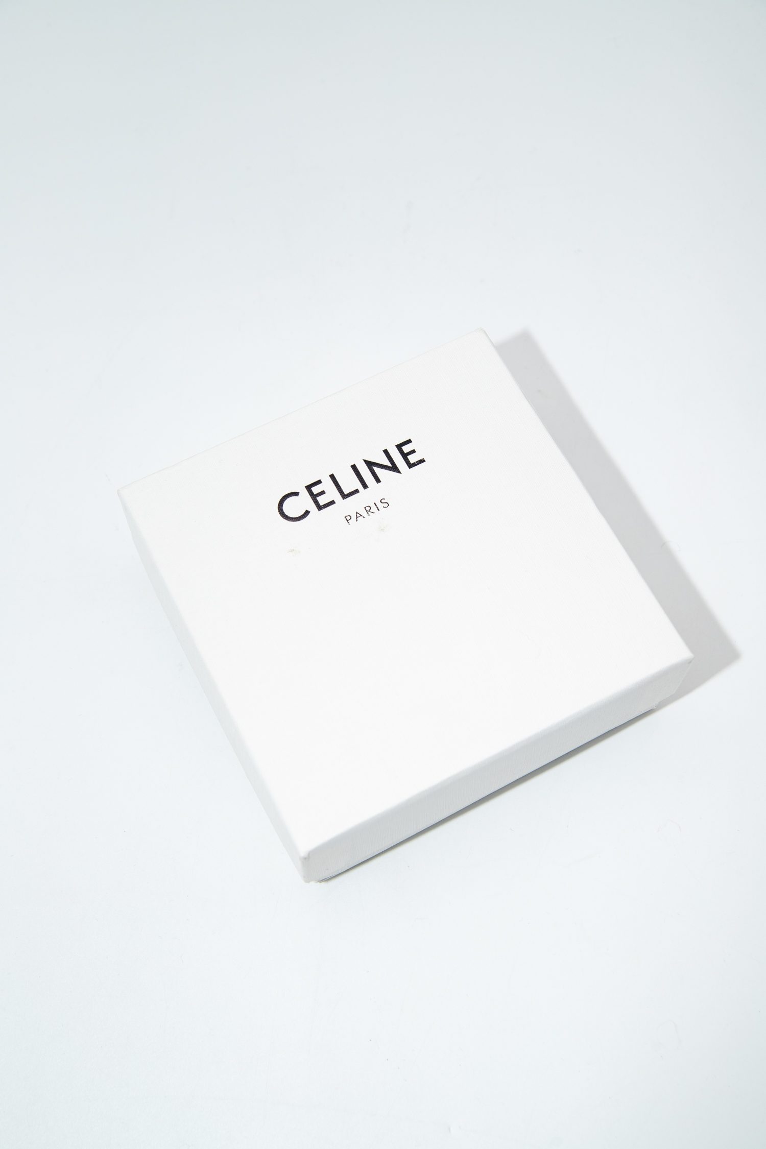 Thumbnail of http://Celine%20Triomphe%20Gürtel%20in%20Schwarz%20und%20Gold