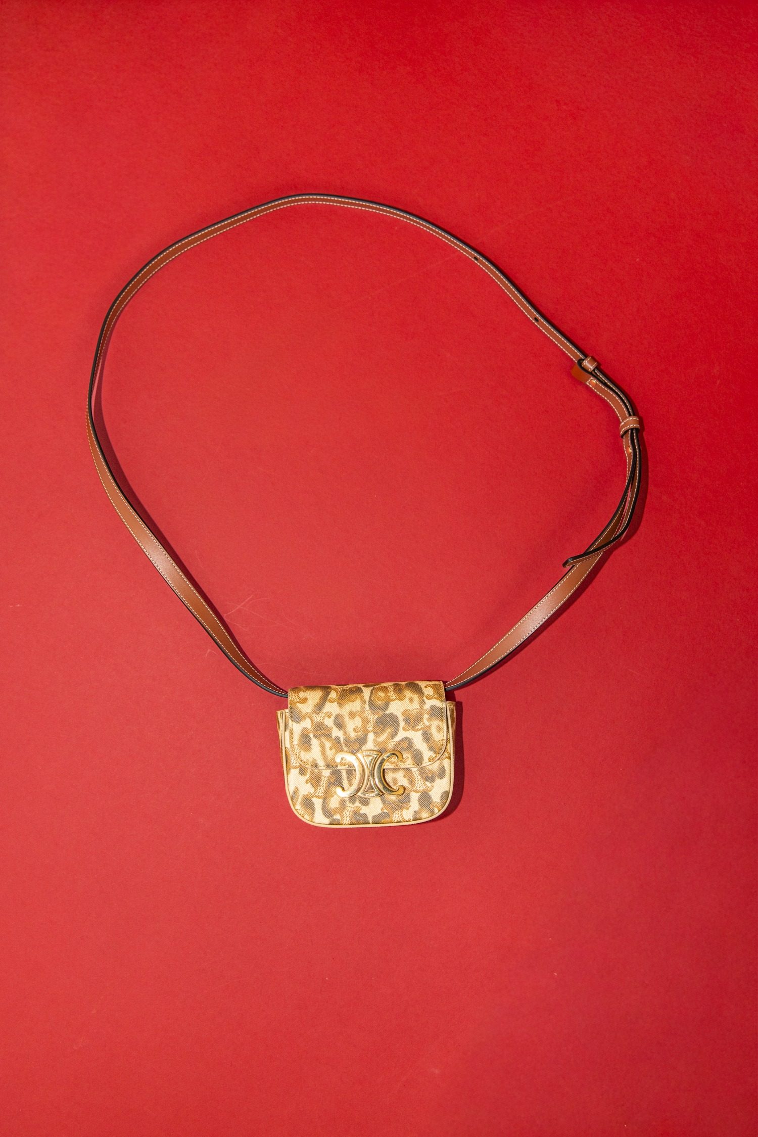 Thumbnail of http://Celine%20Mini%20Claude%20Umhängetasche%20mit%20Leoparden-Print