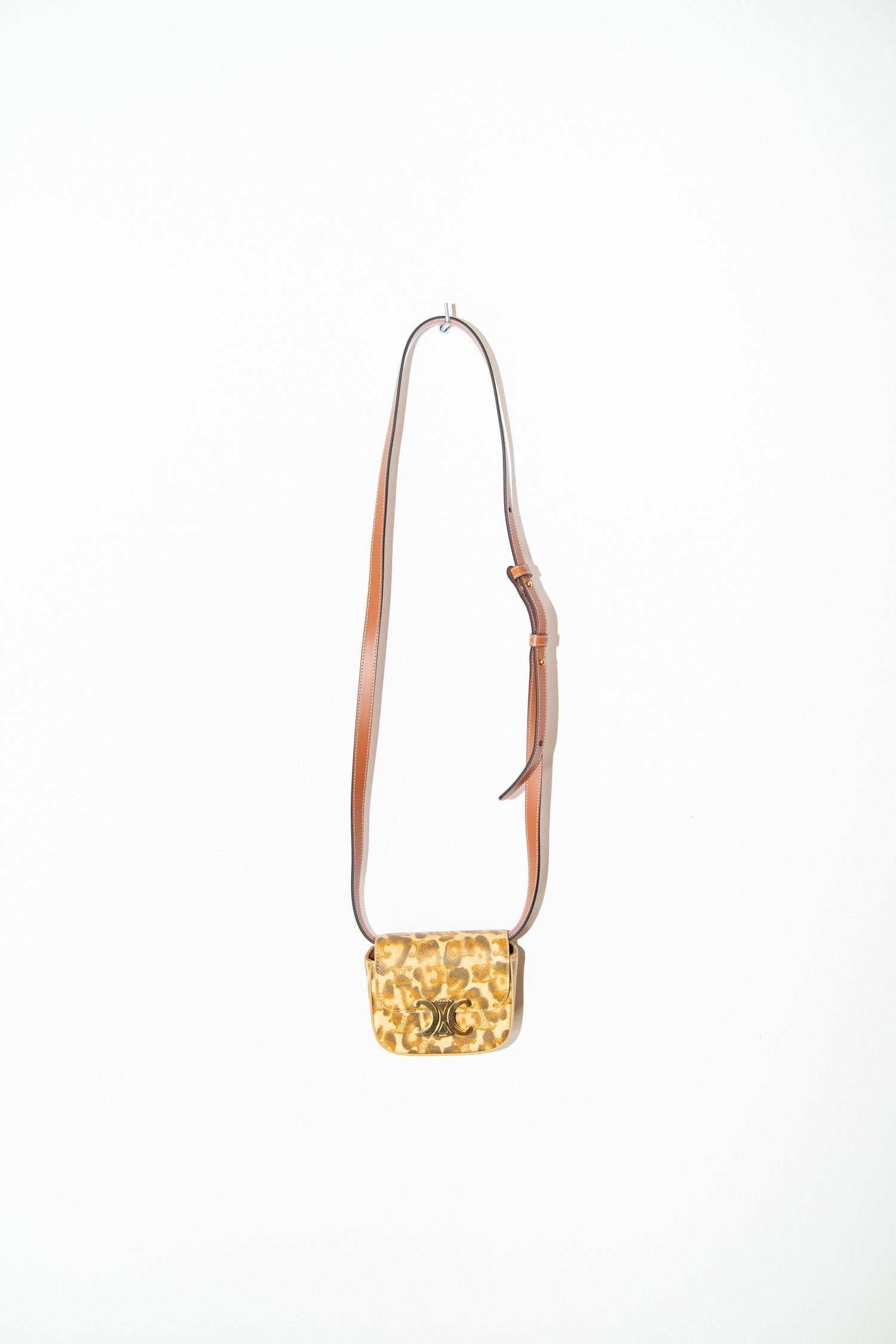 Thumbnail of http://Celine%20Mini%20Claude%20Umhängetasche%20mit%20Leoparden-Print