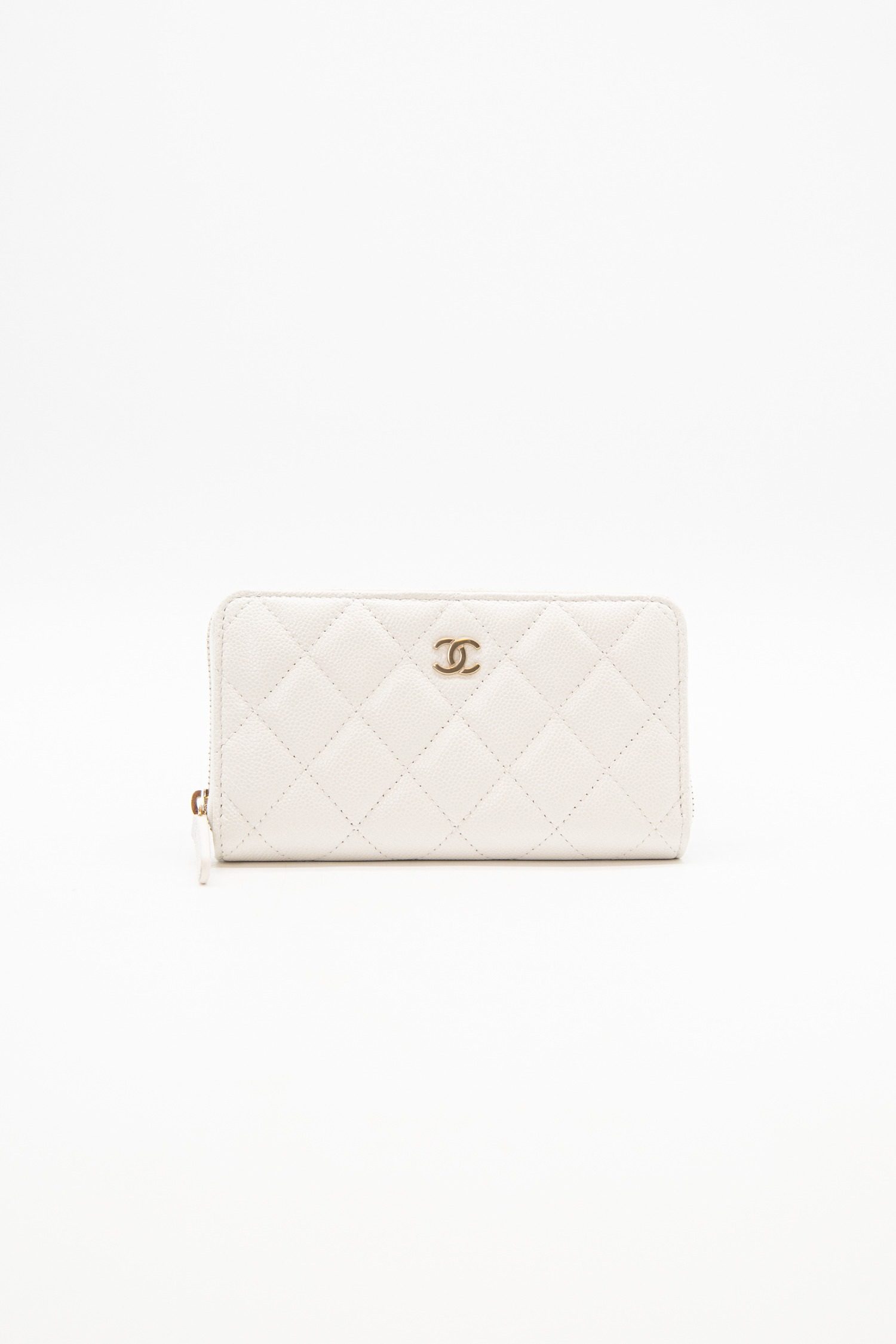 Thumbnail of http://Chanel%20Portemonnaie%20in%20Weiß%20und%20Gold