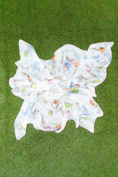 Chanel Vintage Tuch mit Eistüten Print in Ecru und Rosa