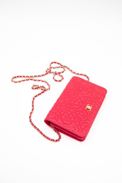 Chanel "Wallet on Chain" Umhängetasche in Cyclam und Gold