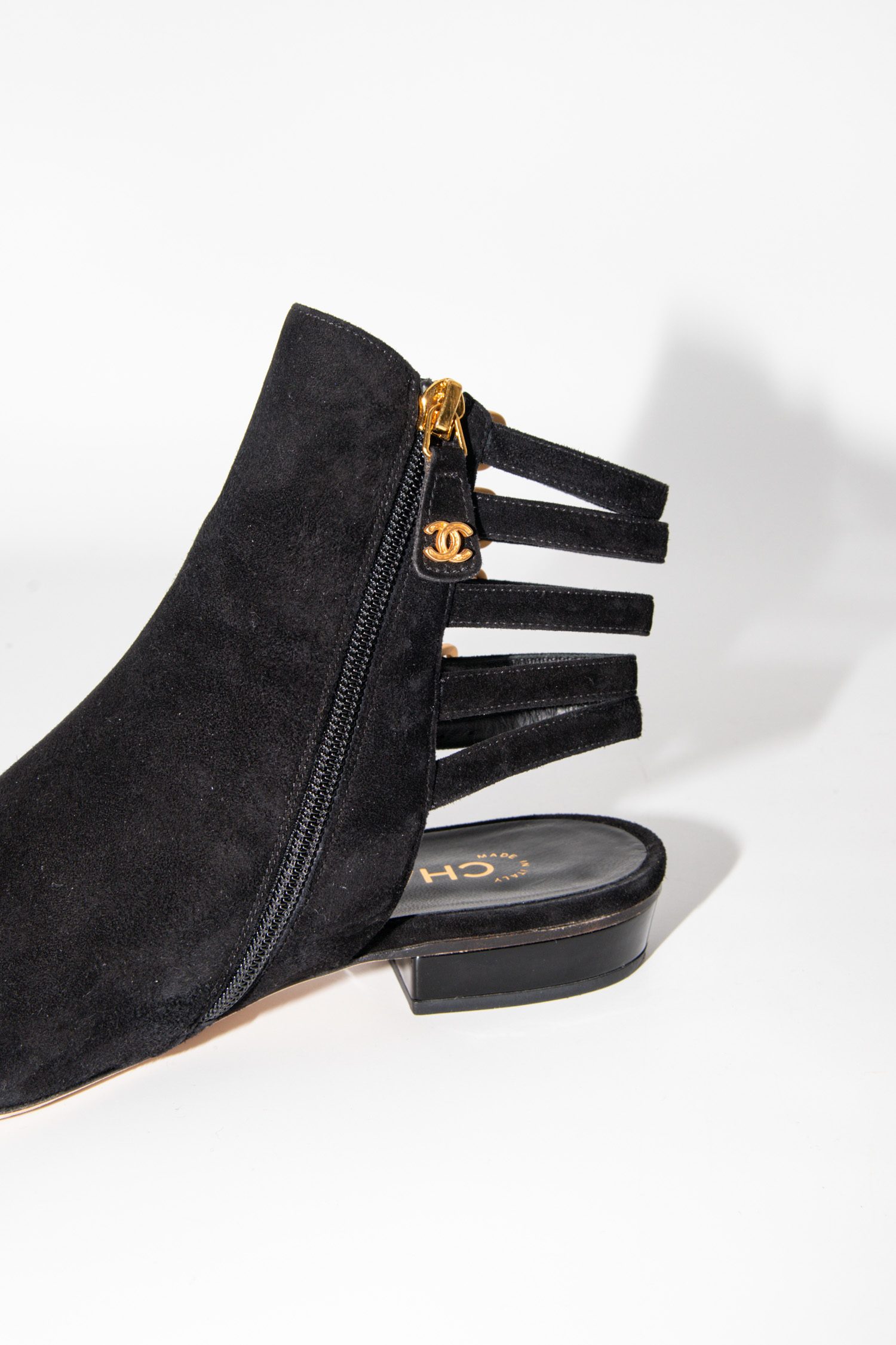 Chanel spitze Ankle Boots mit vielen Riemen in Schwarz