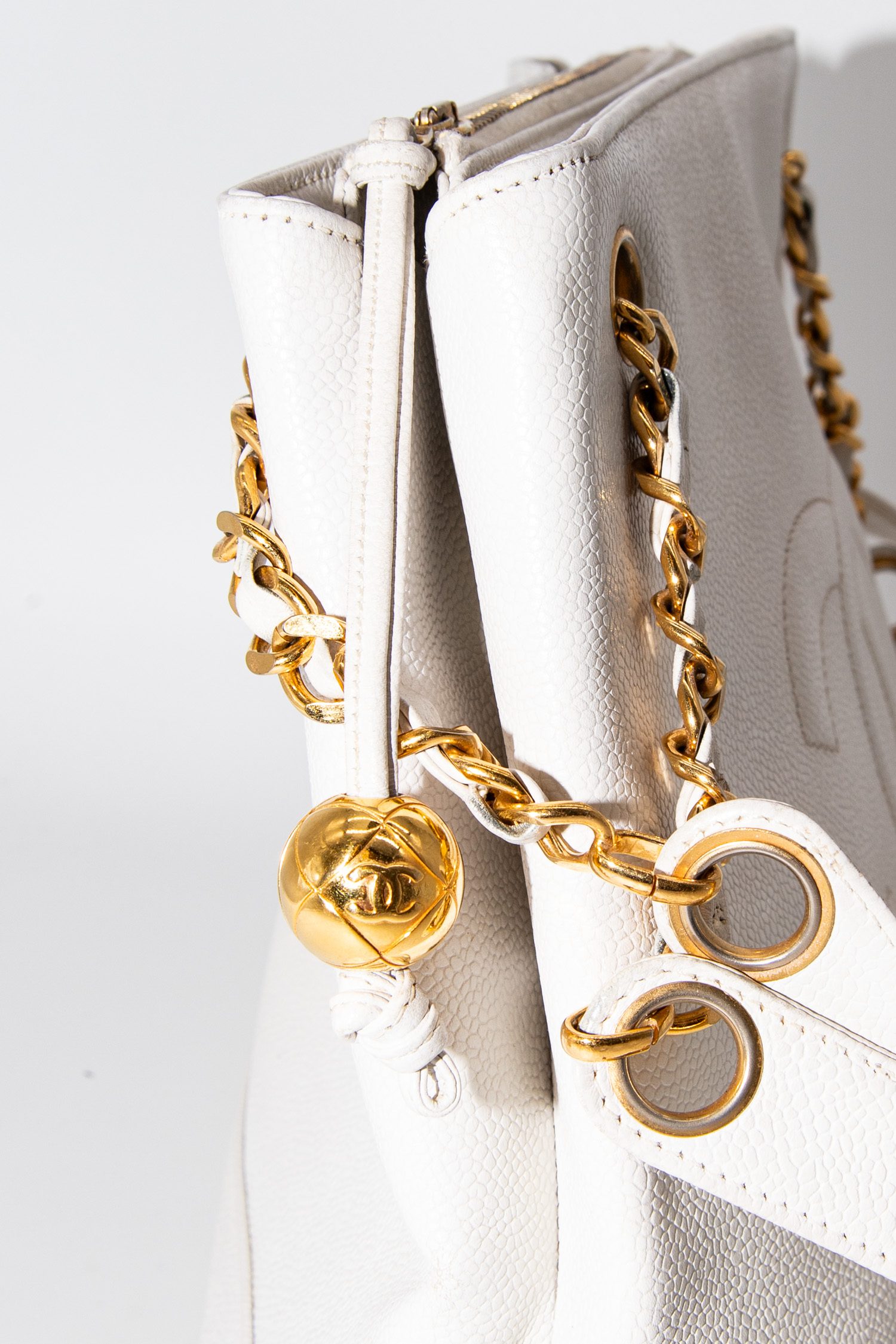 Chanel Coco Tote Bag in Cremeweiß