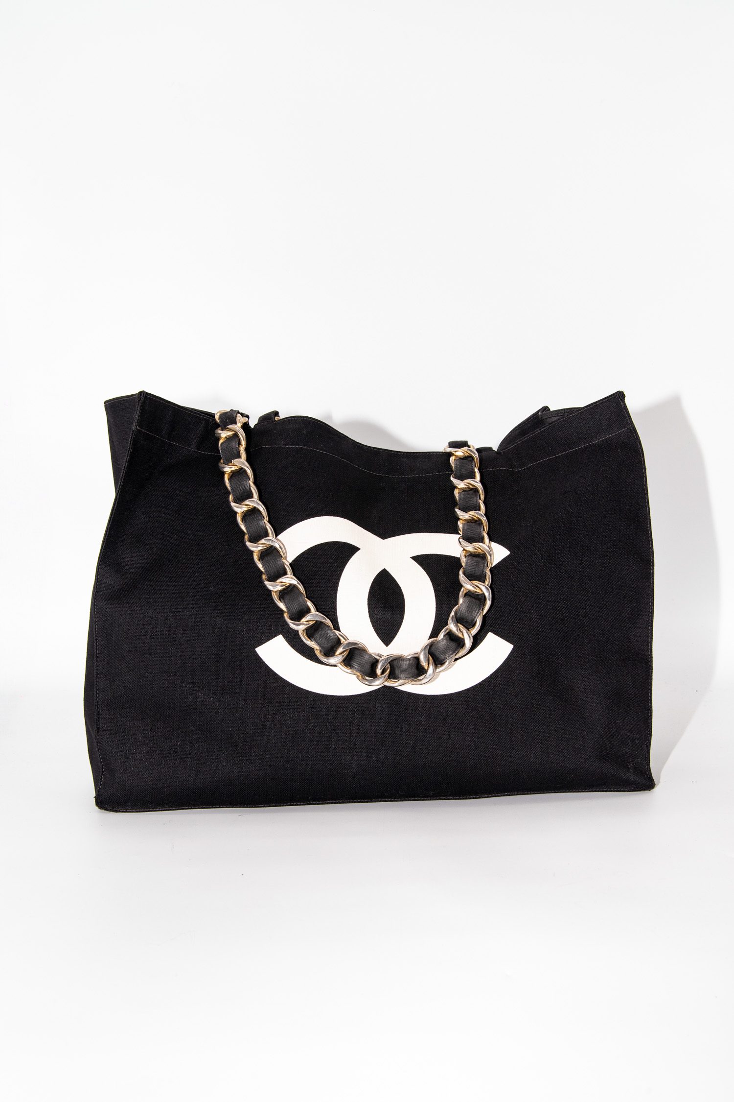 Chanel Vintage Shopper in Schwarz, Weiß und Gold
