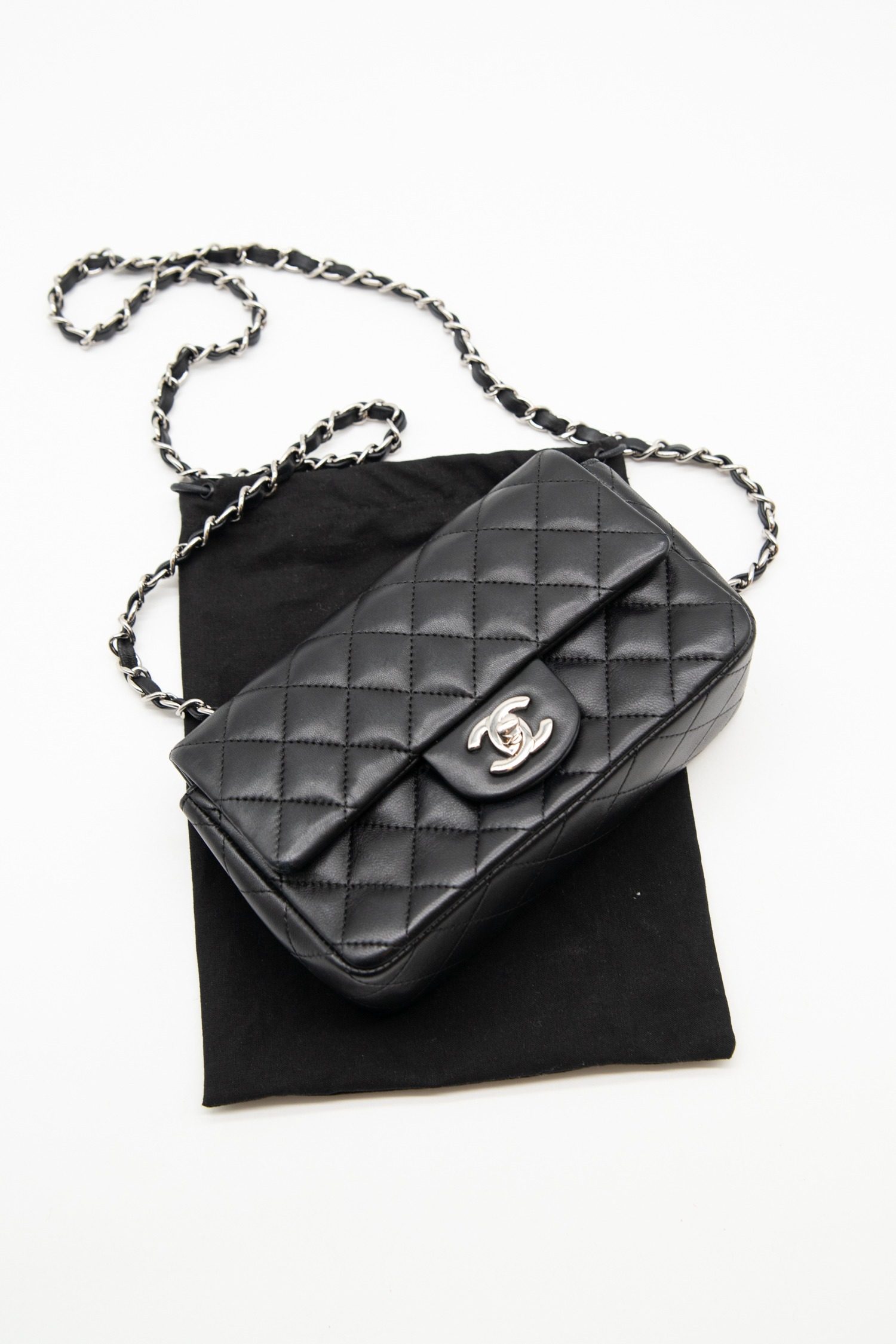 Thumbnail of http://Chanel%20Flap%20Bag%2020%20Schultertasche%20in%20Schwarz