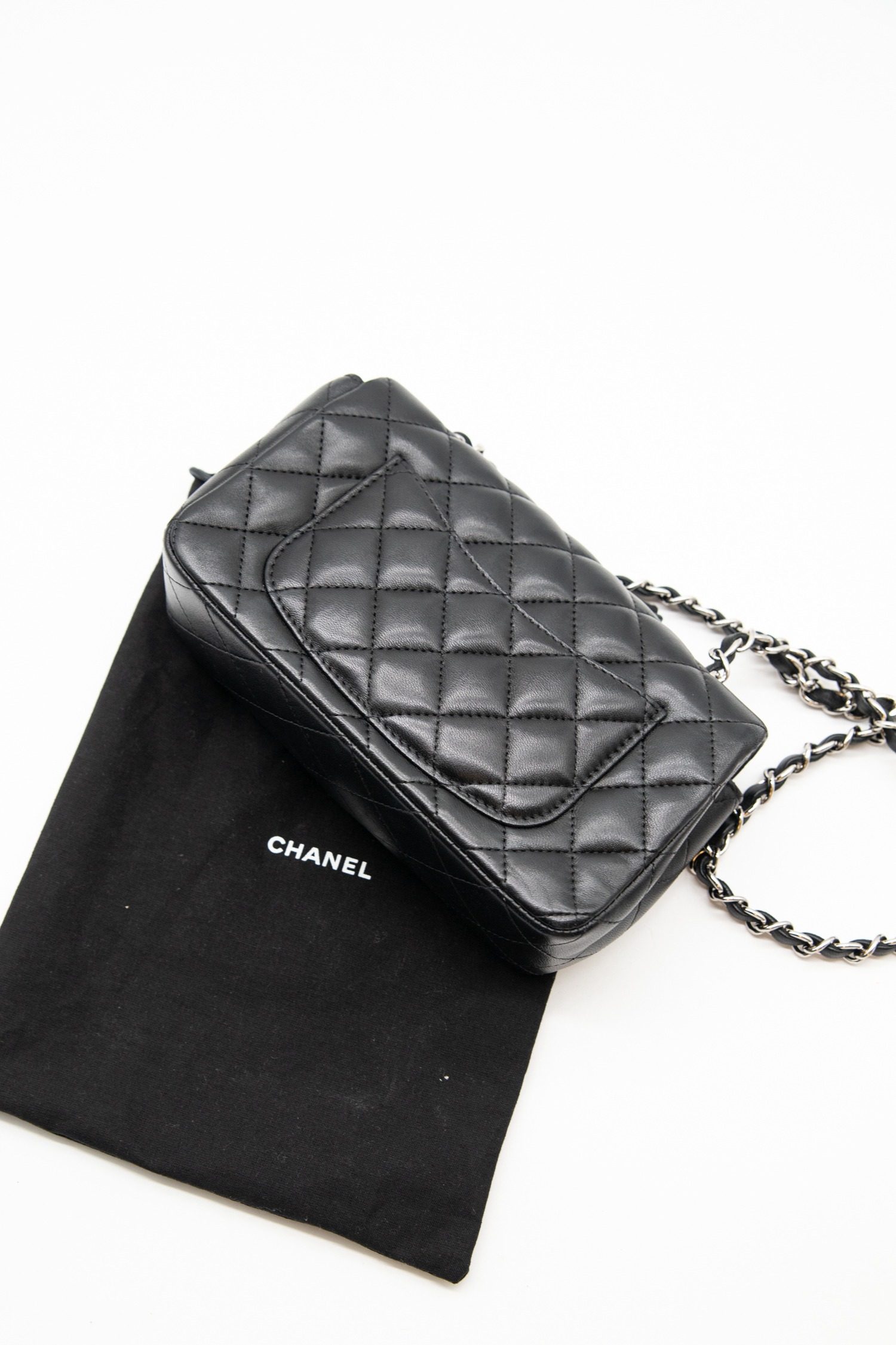 Thumbnail of http://Chanel%20Flap%20Bag%2020%20Schultertasche%20in%20Schwarz