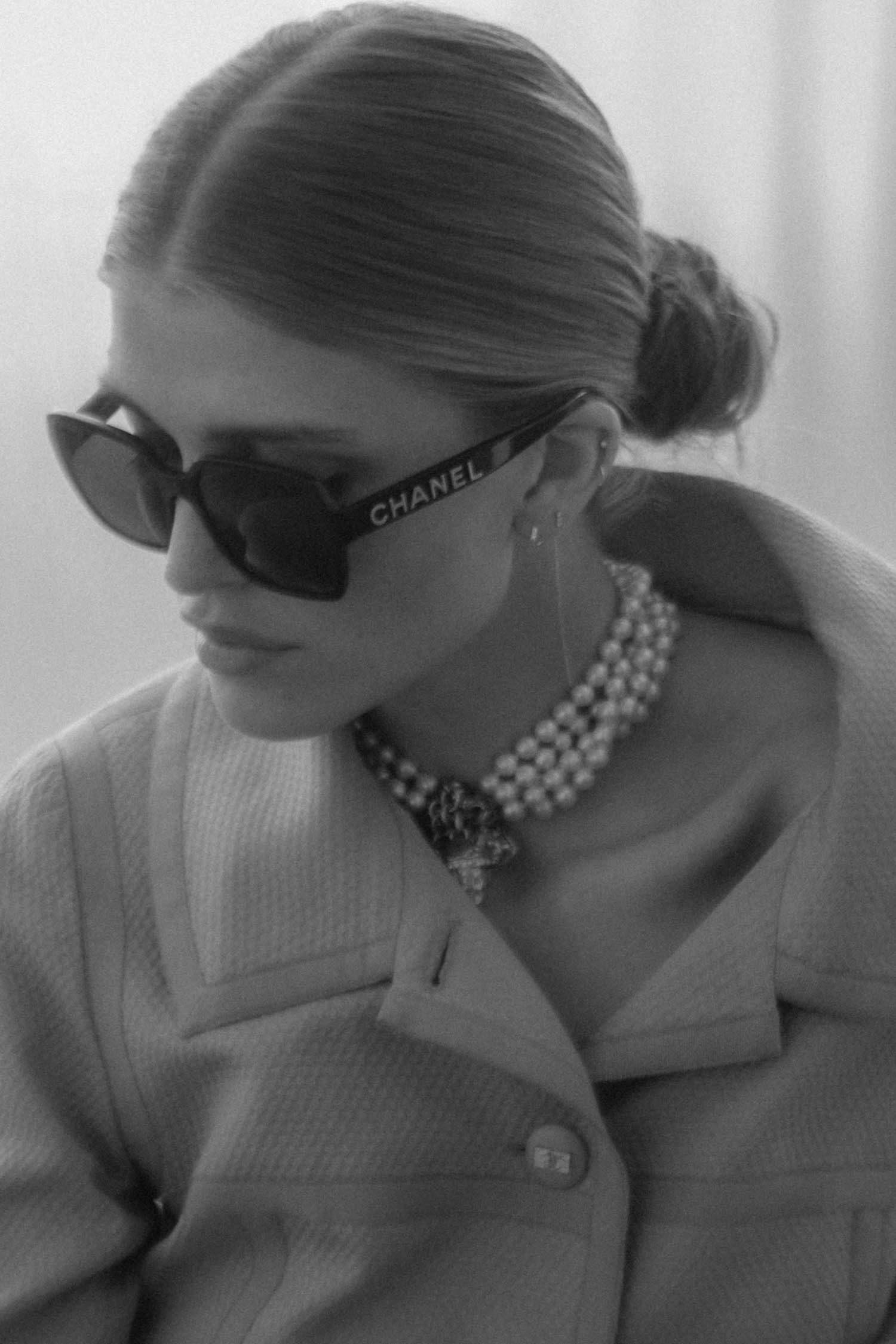 Chanel große quadratische Sonnenbrille in Schwarz