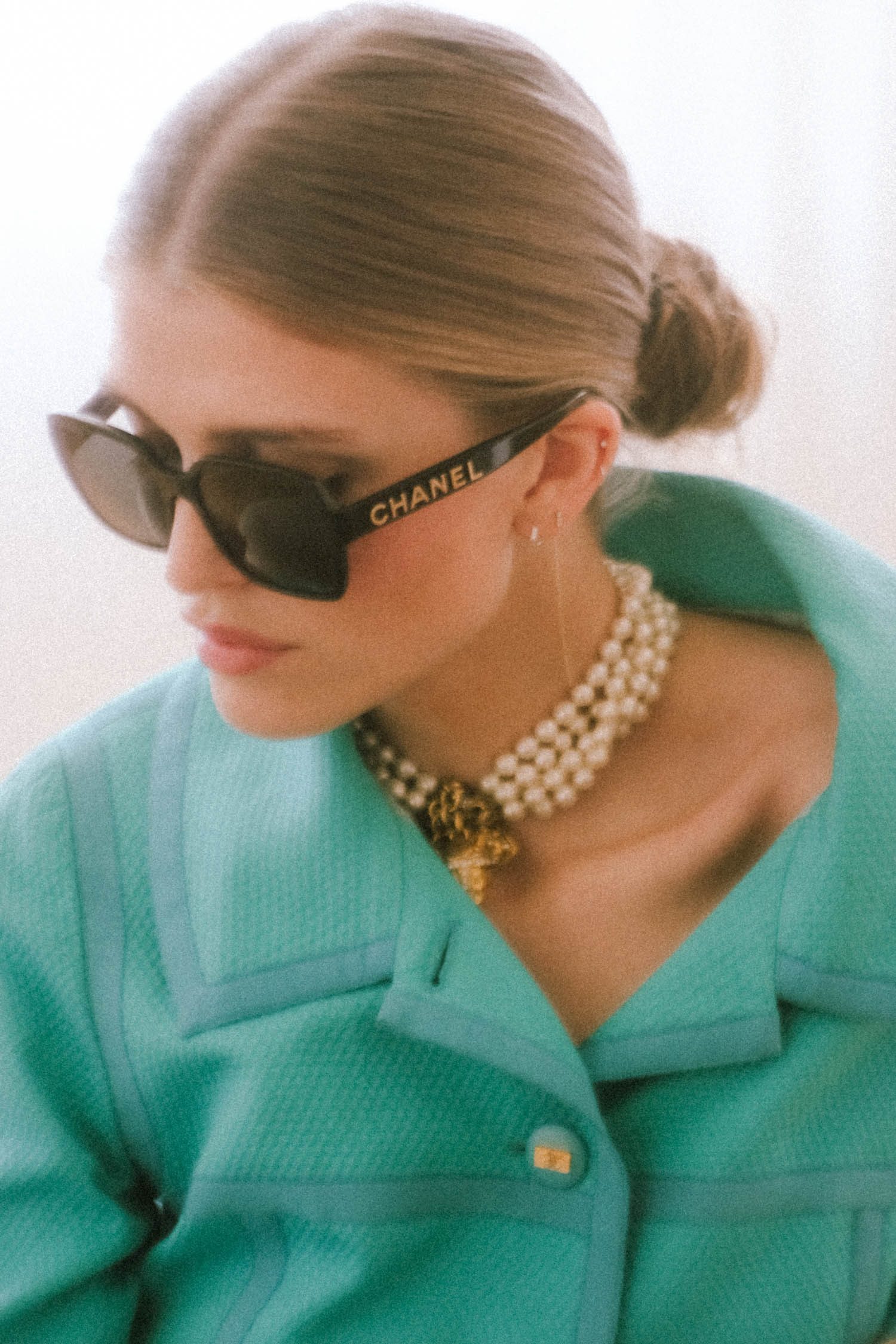 Chanel große quadratische Sonnenbrille in Schwarz