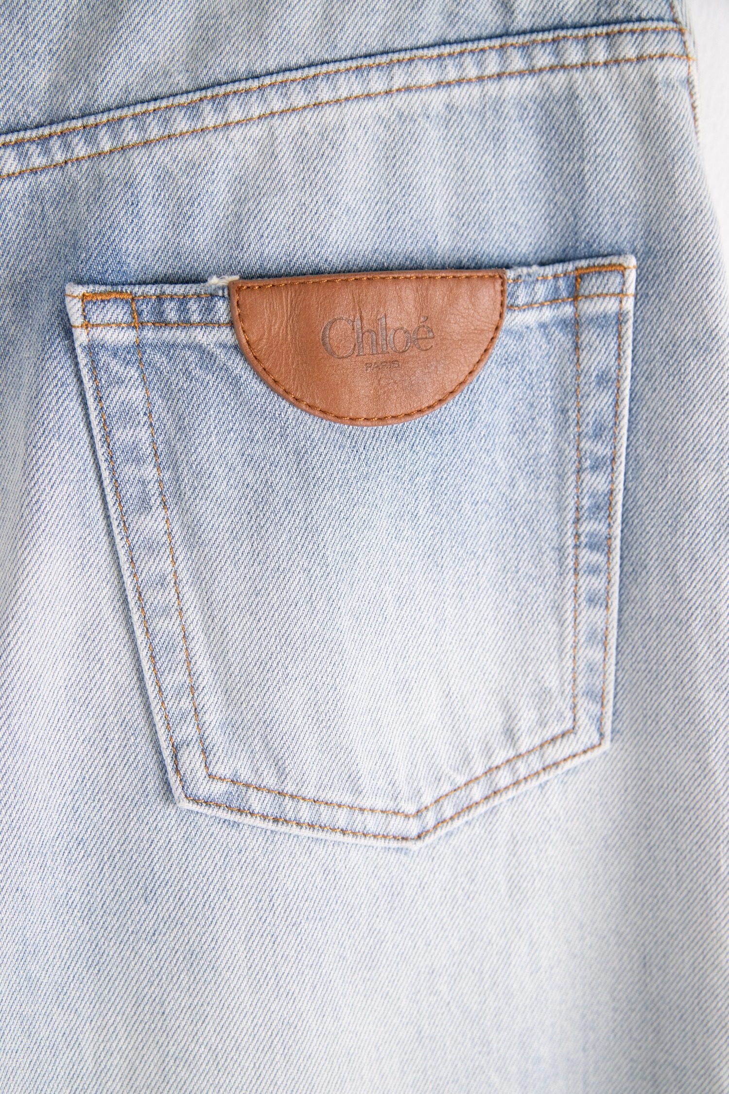 Thumbnail of http://Chloe%20Jeans%20mit%20weitem%20Bein%20in%20Hellblau