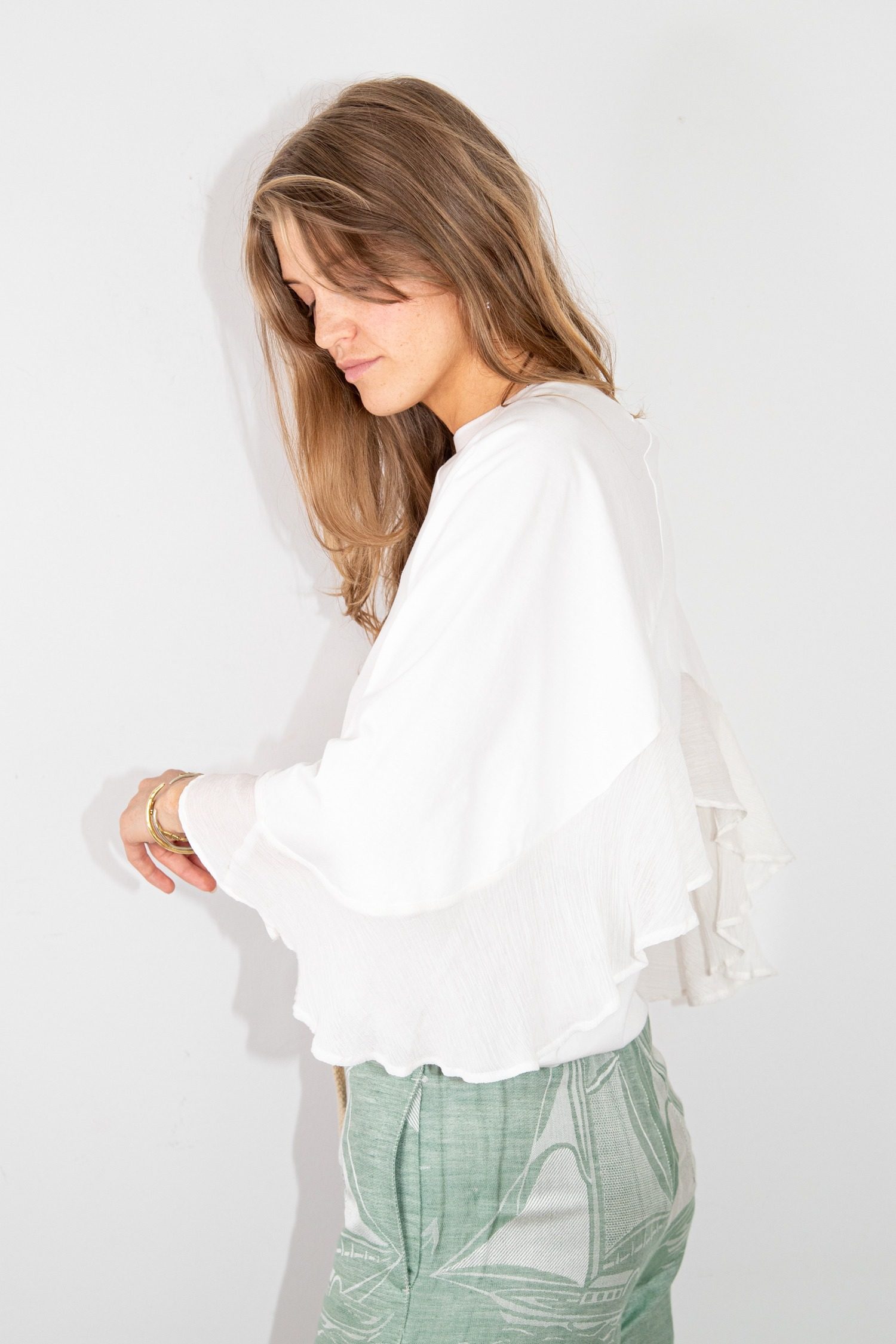 Thumbnail of http://Chloé%20T-Shirt%20mit%20Volants%20in%20Weiß