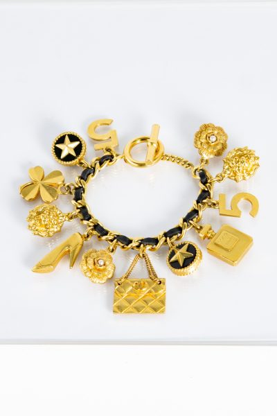 Chanel Bettelarmband in gold