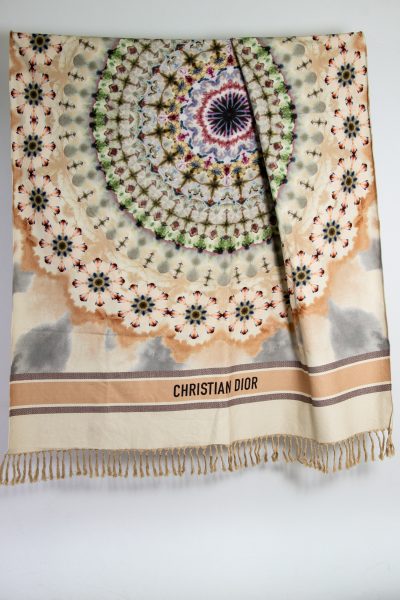Christian Dior großes Tuch mit Mandala-Druck und Fransen