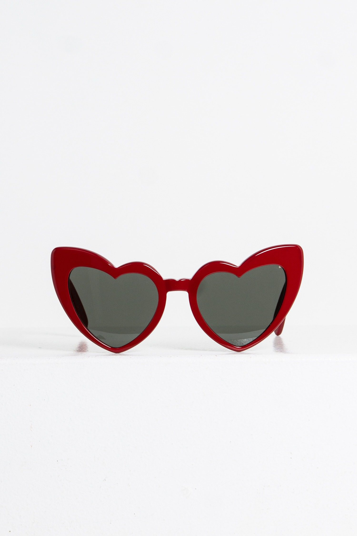 Saint Laurent "Loulou" Sonnenbrille mit Herzform in rot