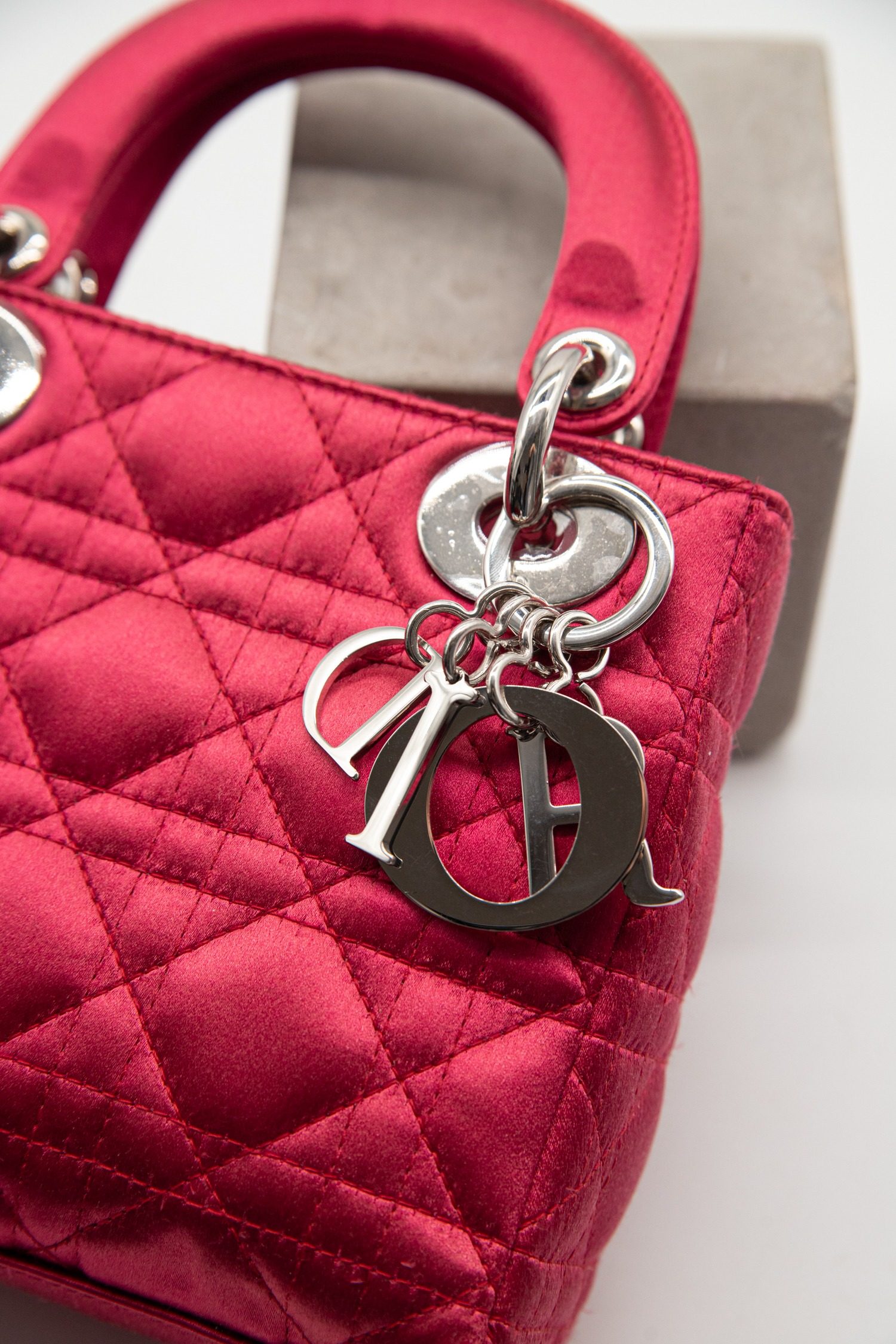 Thumbnail of http://Dior%202011%20Mini%20Satin%20Cannage%20Lady%20Dior%20Handtasche%20in%20Pink