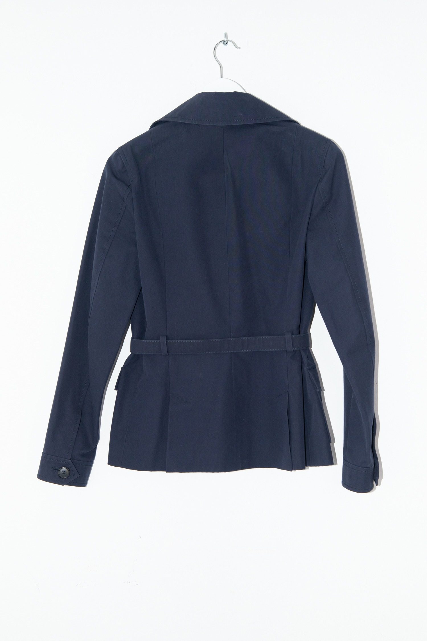 Thumbnail of http://Christian%20Dior%20Safarijacke%20mit%20Gürtel%20aus%20Baumwolle%20in%20Dunkelblau