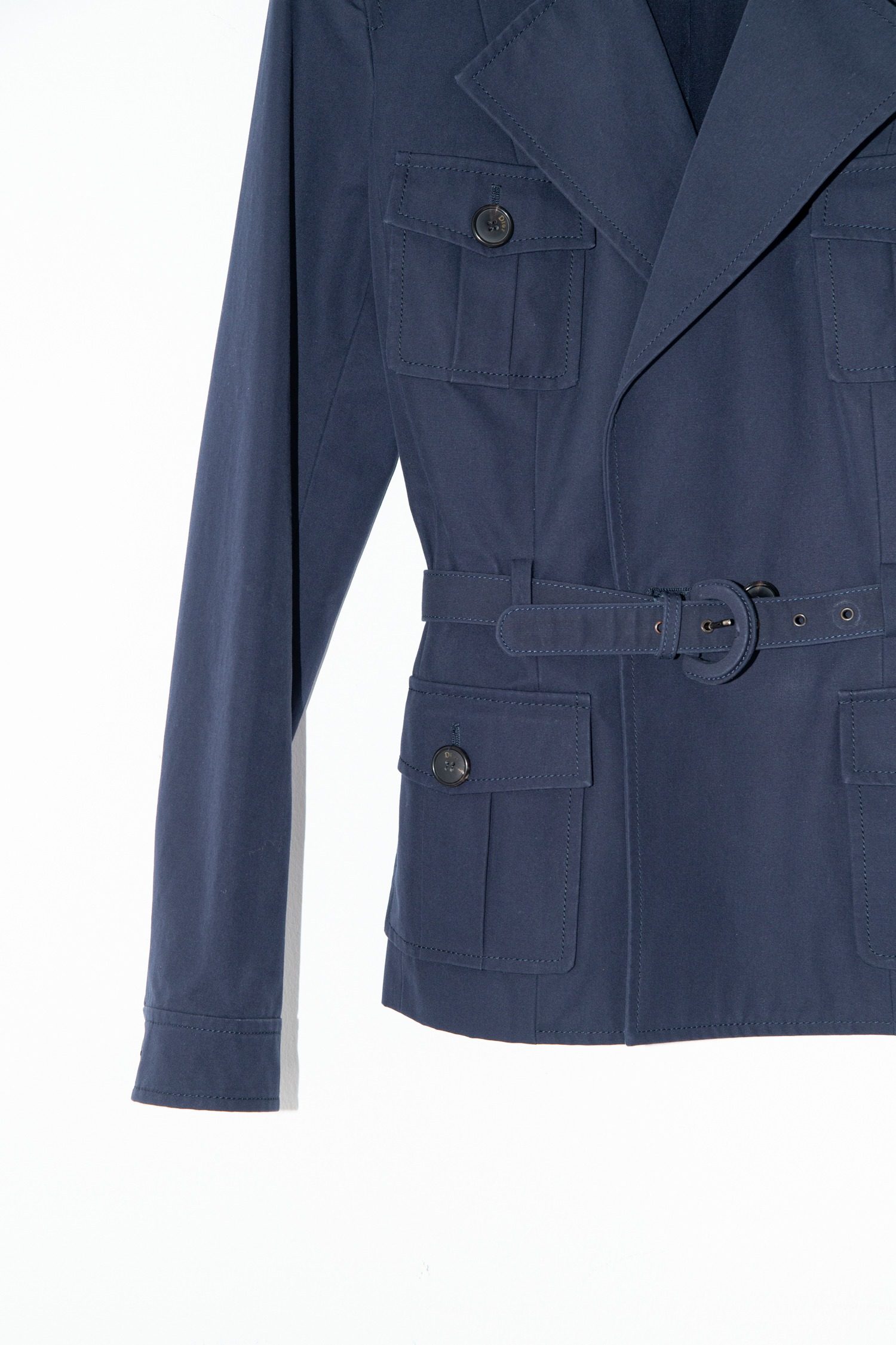 Thumbnail of http://Christian%20Dior%20Safarijacke%20mit%20Gürtel%20aus%20Baumwolle%20in%20Dunkelblau