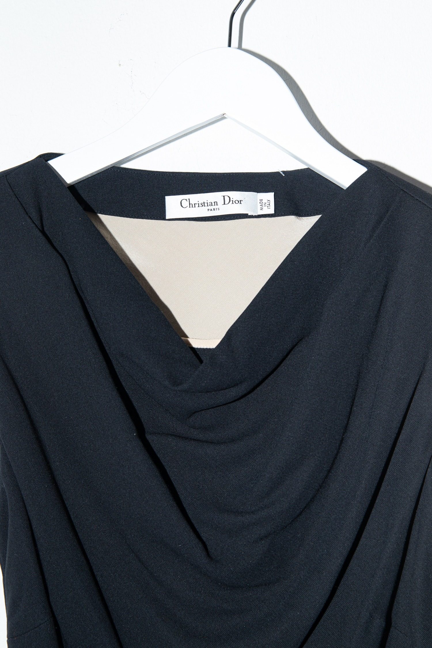 Thumbnail of http://Dior%20Vintage%20Minikleid%20mit%20Schleife%20in%20Schwarz%20und%20Natur