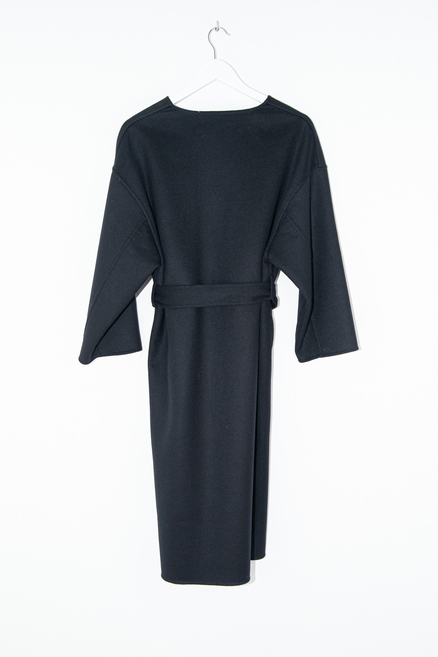 Thumbnail of http://Dior%20Double-Face-Mantel%20aus%20Wollmischung%20in%20Schwarz