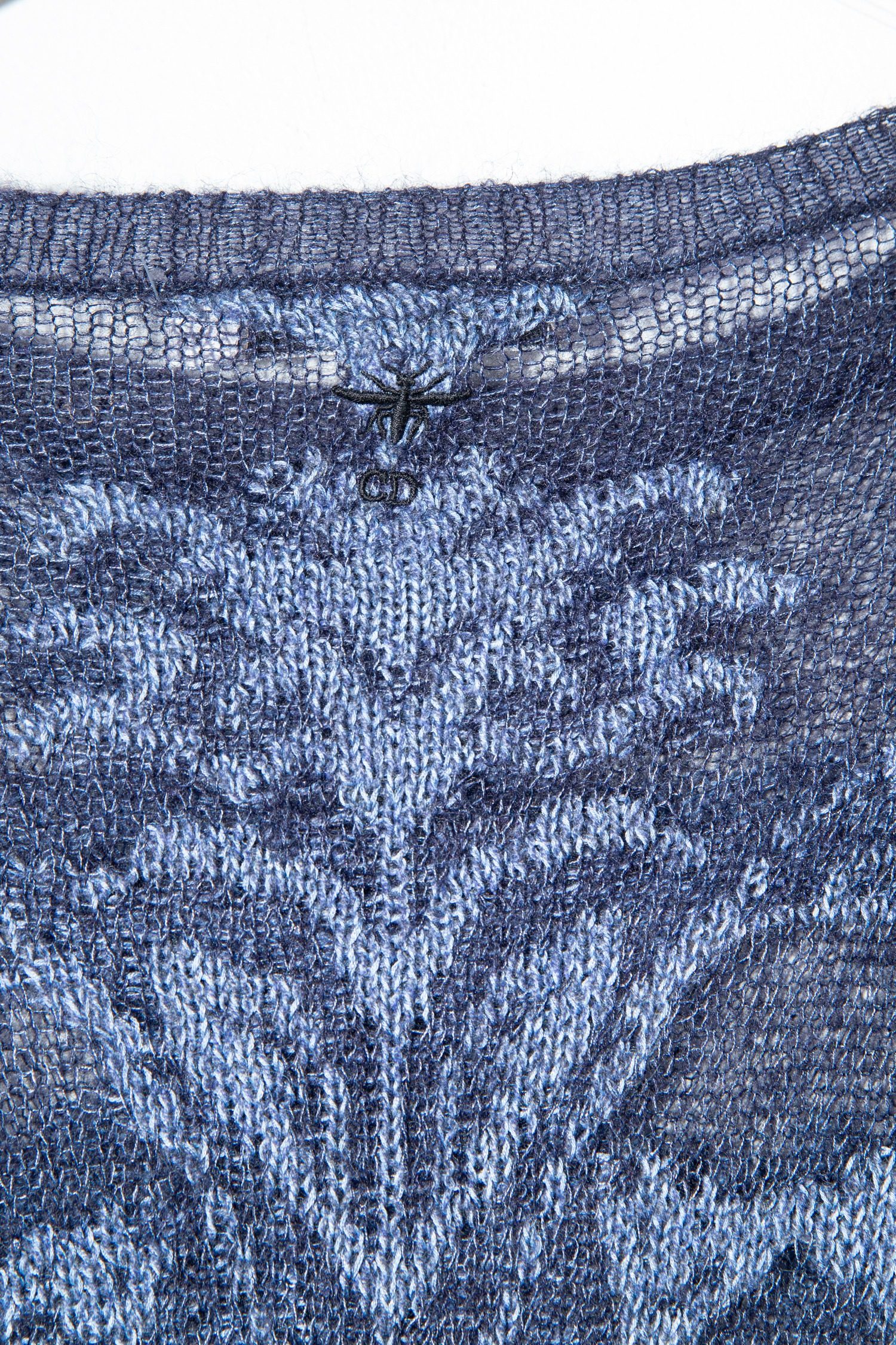 Thumbnail of http://Dior%20Strickpullover%20in%20Dunkelblau%20und%20Blau