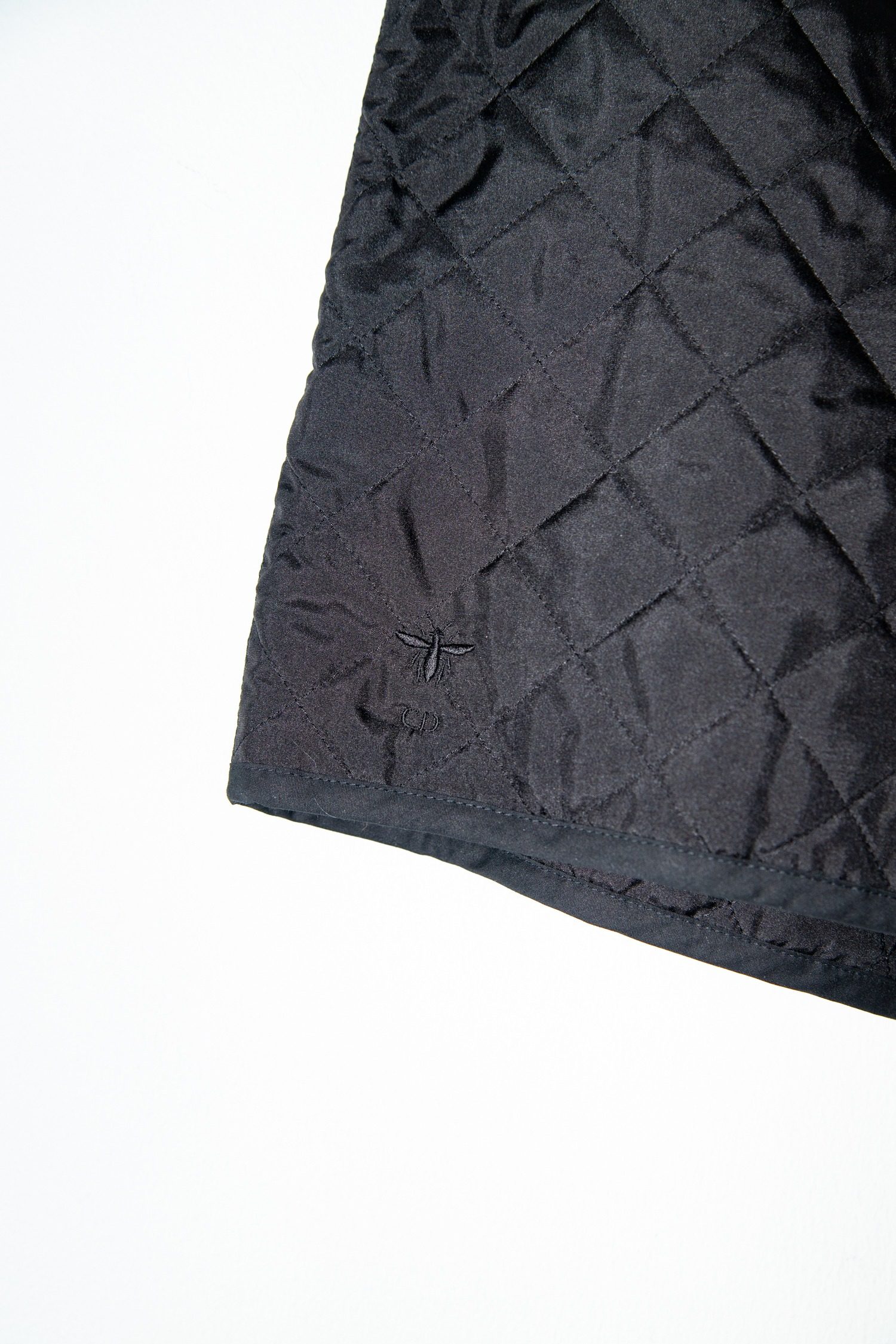 Thumbnail of http://Dior%20Shorts%20mit%20Steppmuster%20in%20Schwarz