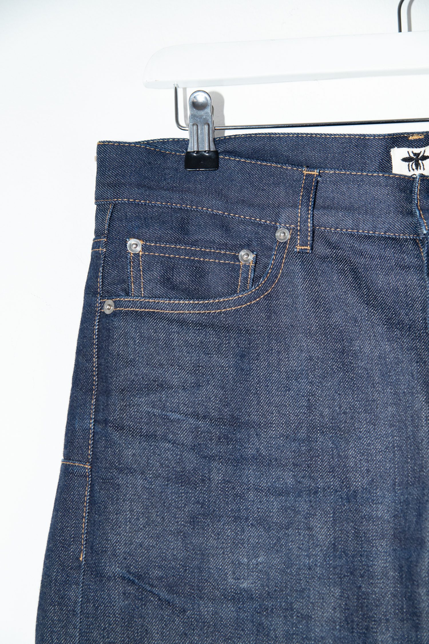 Thumbnail of http://Dior%20Jeans%20mit%20J'Adior%20Applikation%20in%20Dunkelblau