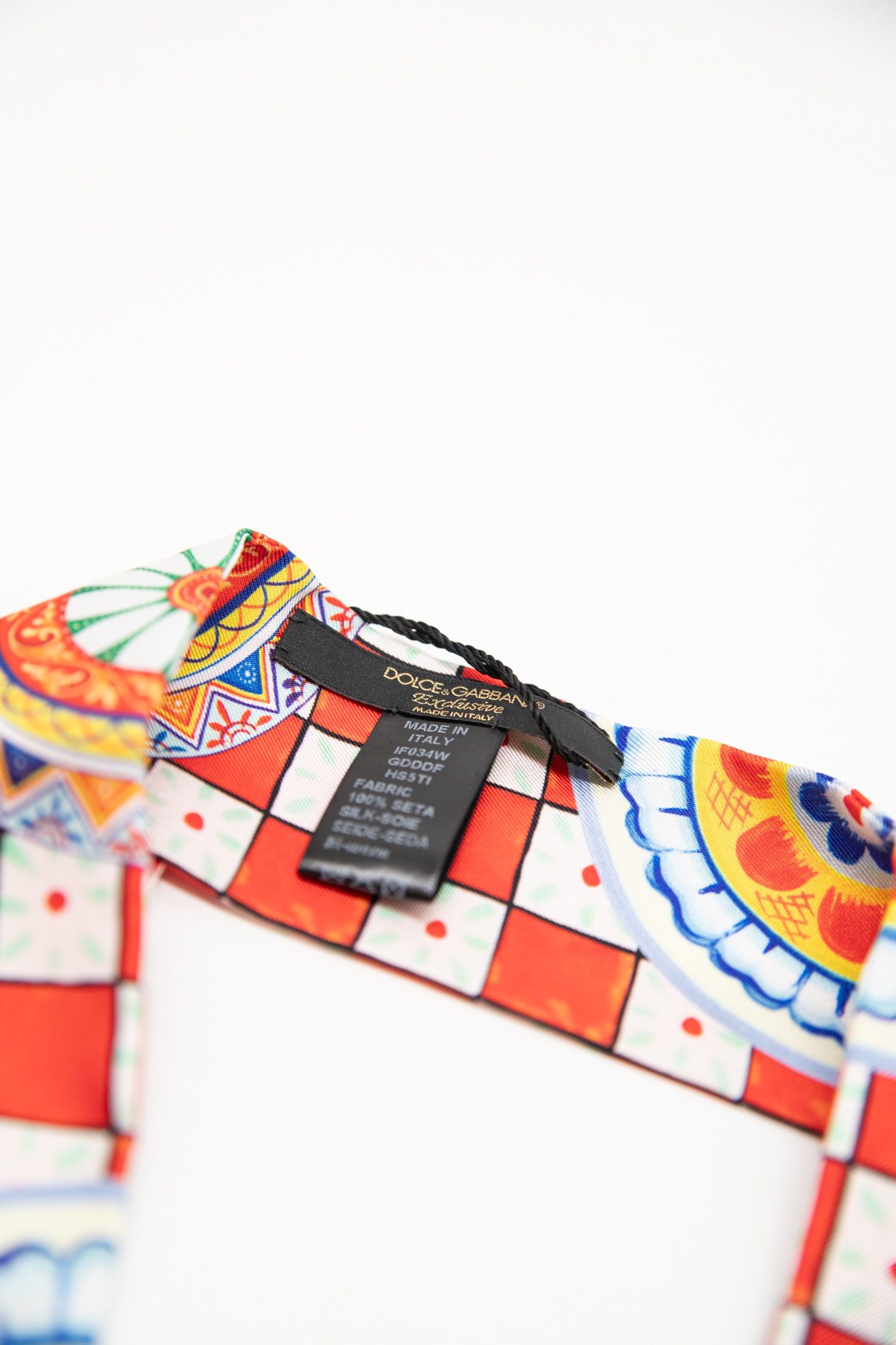 Thumbnail of http://Dolce%20&%20Gabbana%20Tuch%20mit%20Carretto-Print%20in%20Bunt