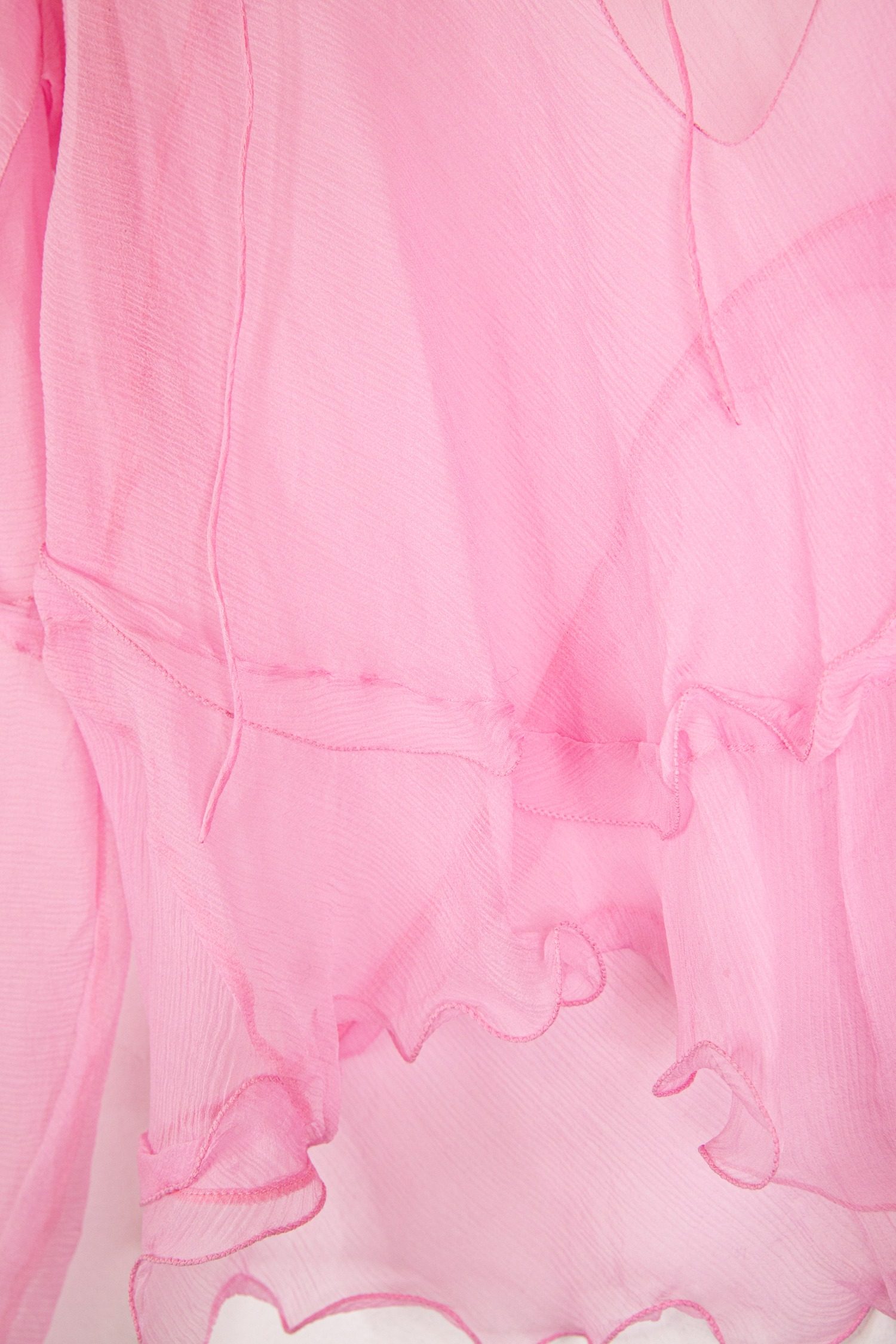 Thumbnail of http://Fendi%20Bluse%20mit%20Volants%20in%20Rosa