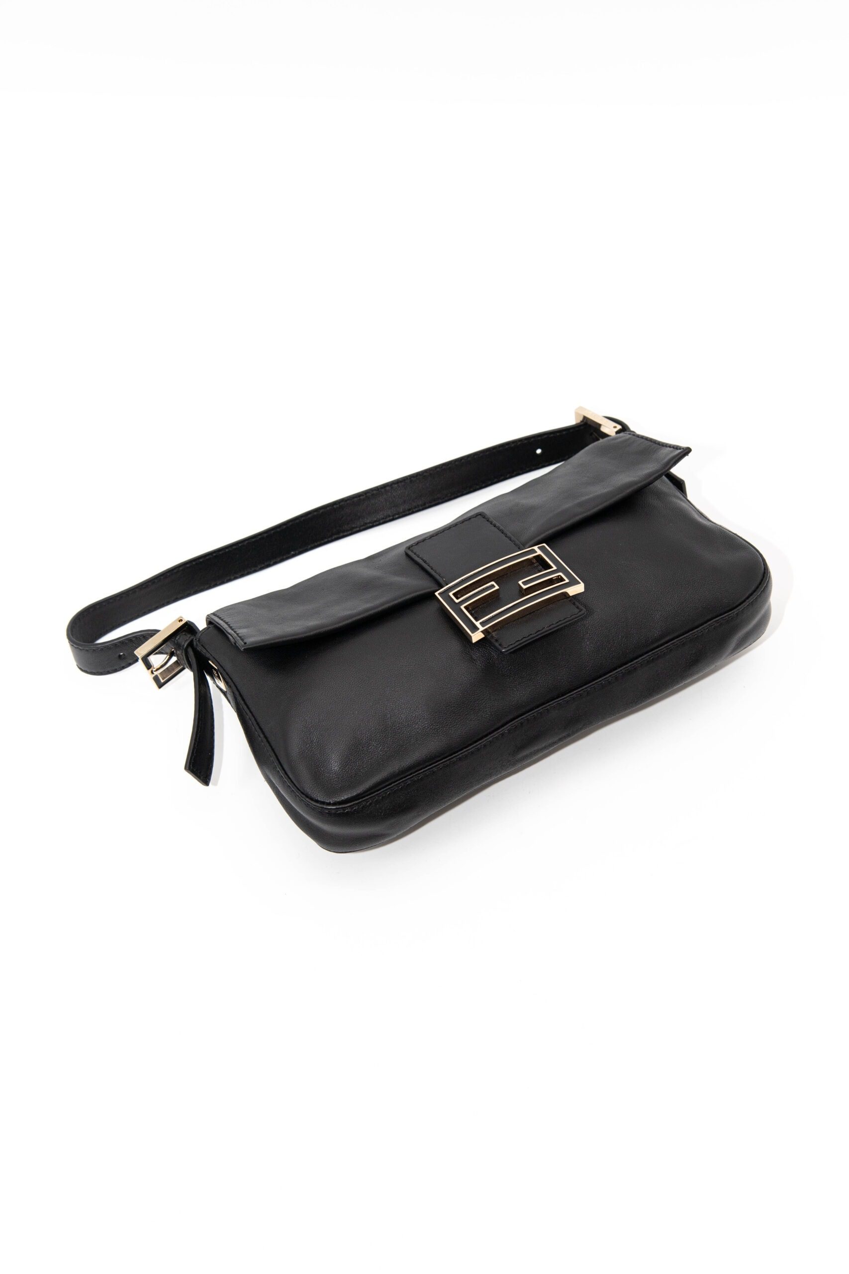 Thumbnail of http://Fendi%20Baguette%20Schultertasche%20in%20Schwarz