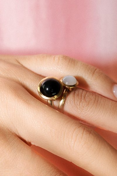 Tamara Comolli "Bouton small moonstone" Ring in Gold