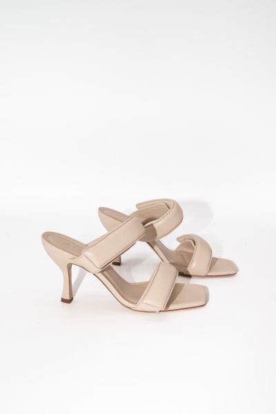 Gia x Pernille Teisbaek "Perni 03 02 A2" Mules in Cremeweiß