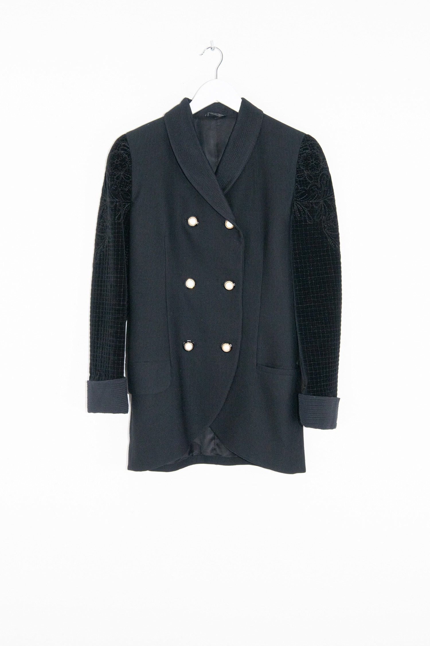 Thumbnail of http://Gianni%20Versace%20Vintage%20Blazer%20in%20Schwarz