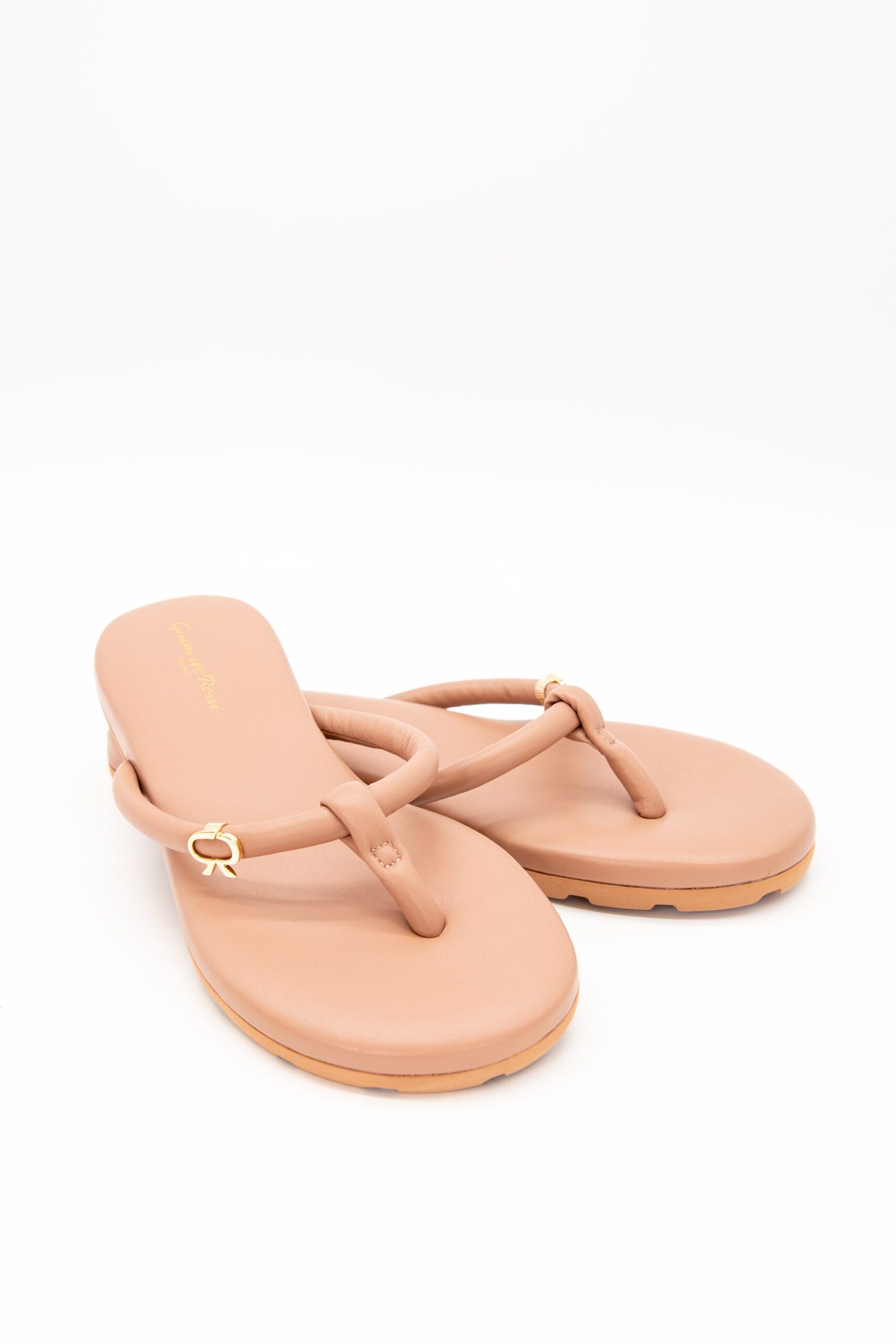 Thumbnail of http://Gianvito%20Rossi%20„Juno“%20Sandalen%20aus%20Leder%20in%20Braun%20und%20Gold