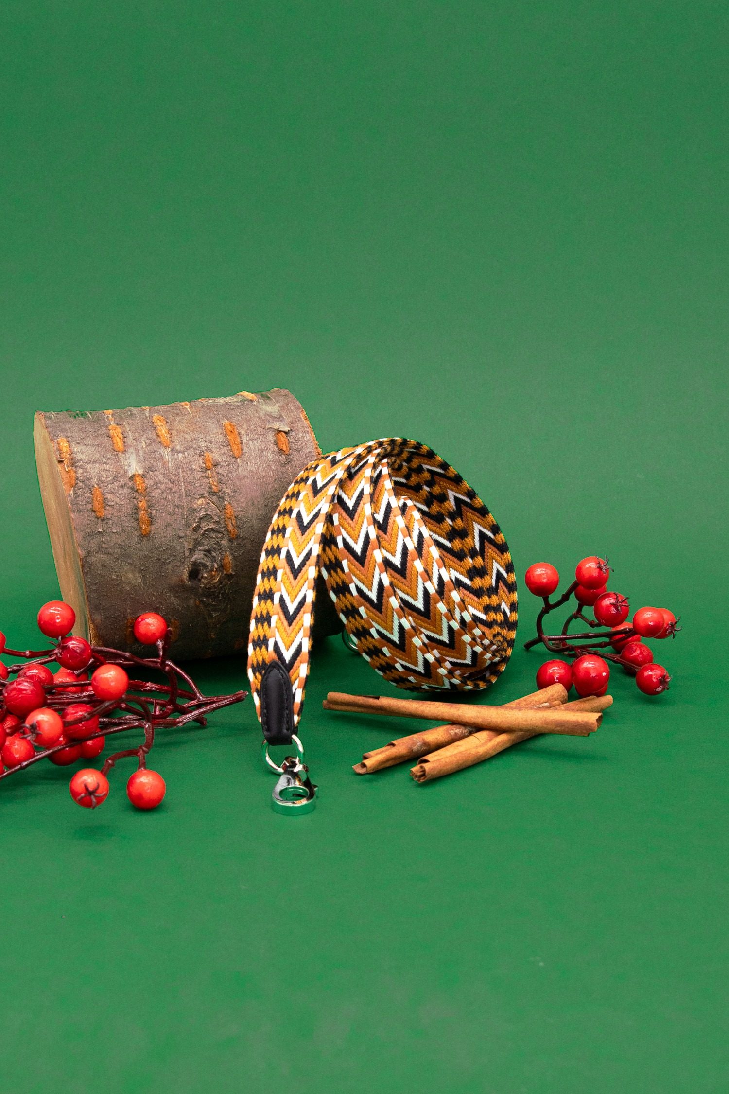 Thumbnail of http://Hermès%20Taschengurt%20mit%20Chevron-Muster%20in%20Cognacfarben