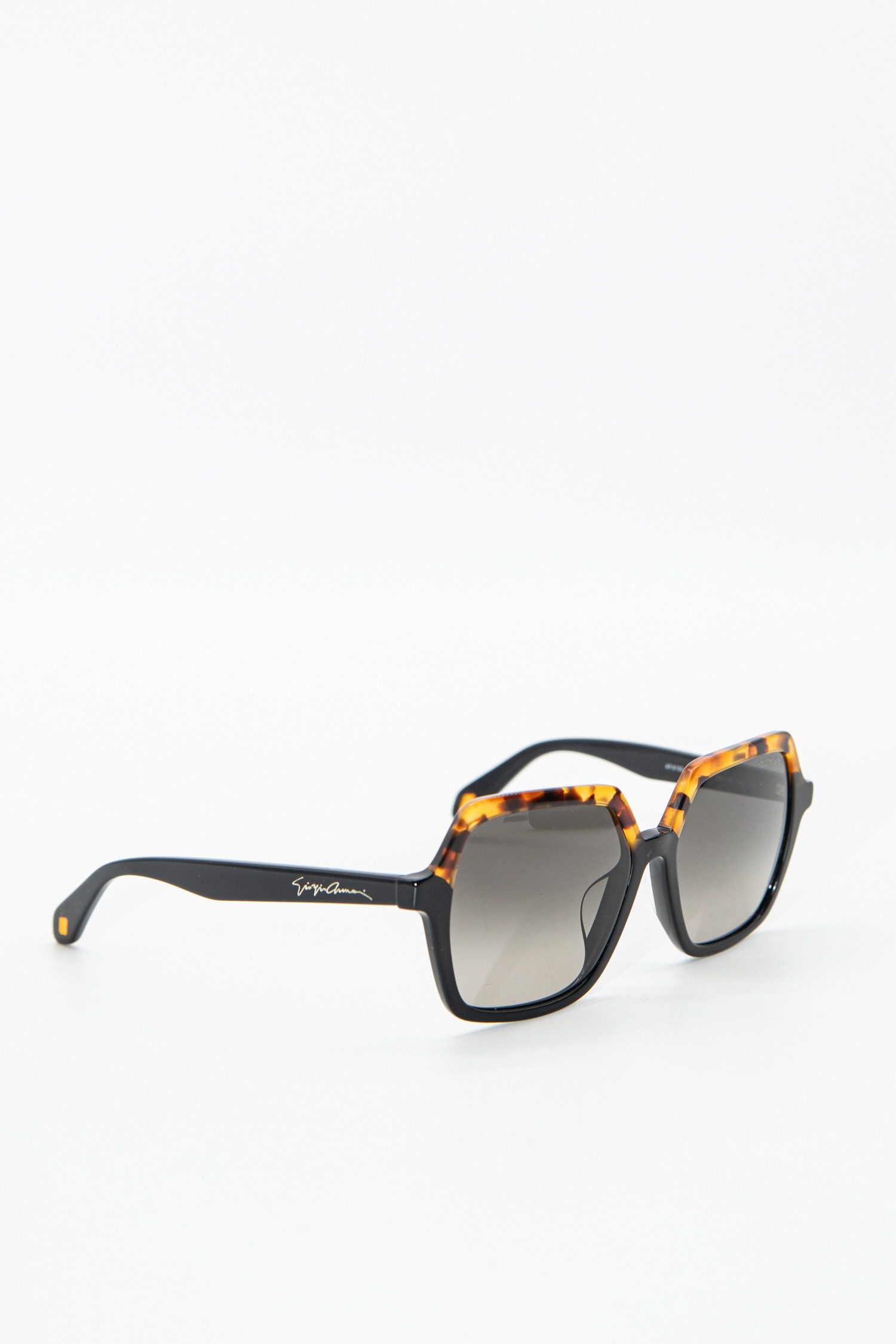 Thumbnail of http://Giorgio%20Armani%20Sonnenbrille%20in%20Braun%20und%20Schwarz