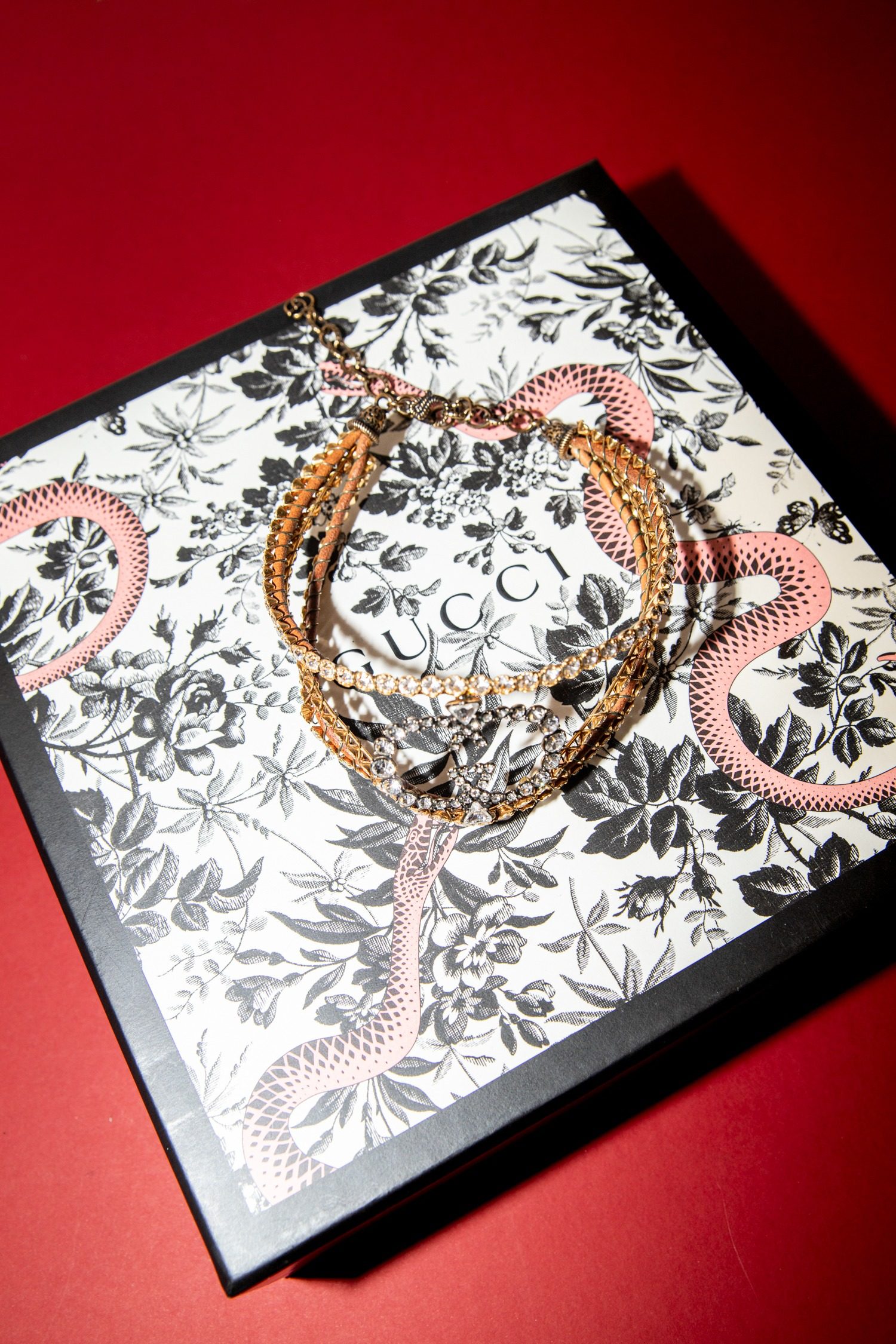 Thumbnail of http://MCM%20Patricia%20Portemonnaie%20zum%20Umhängen%20in%20Rosa%20und%20Silber