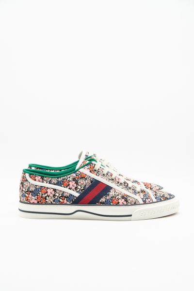 Gucci "Tennis 1977 Floral" Sneaker in Rosa und Bunt